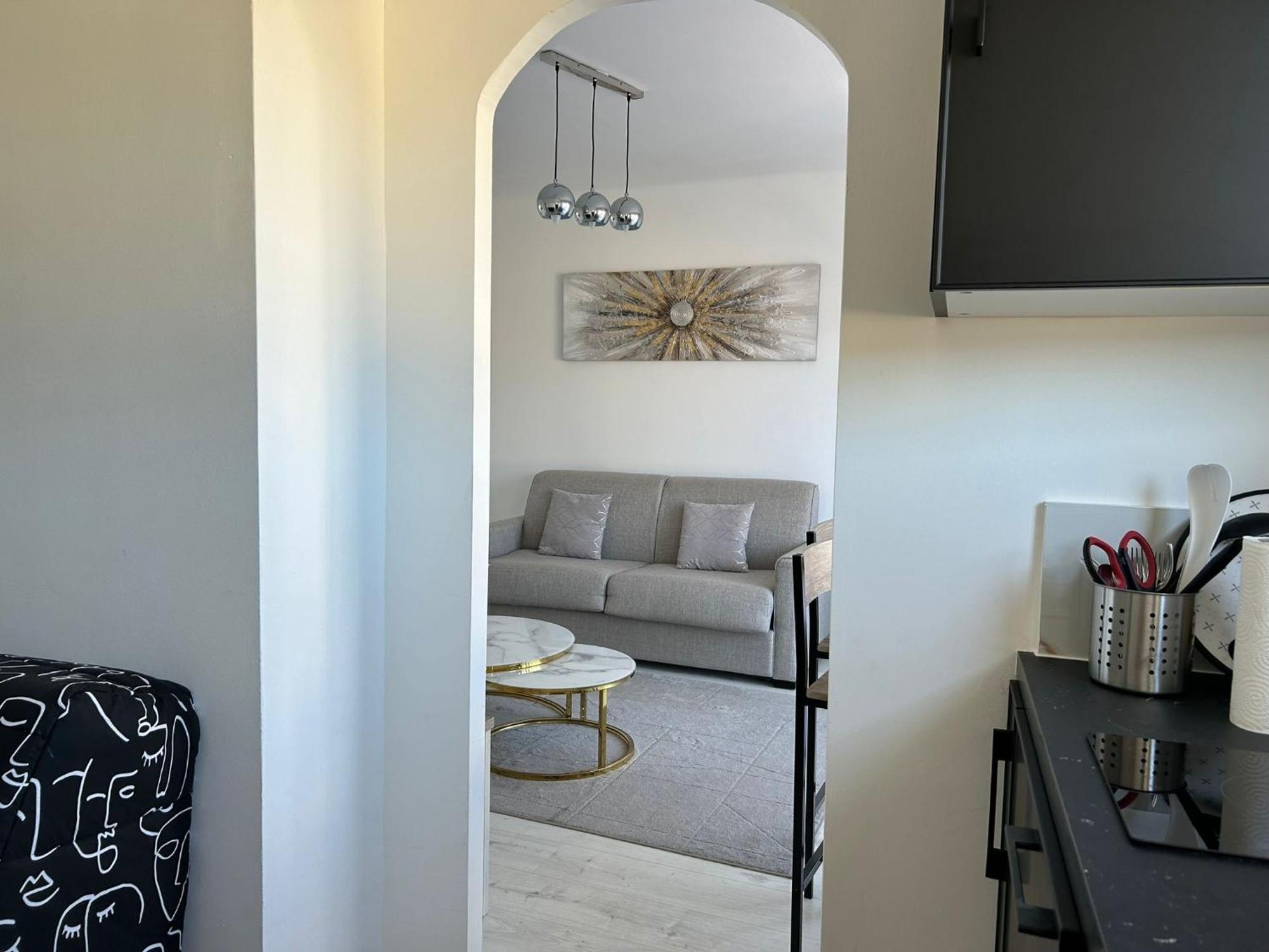 Marble Elegancy In Center Appartement