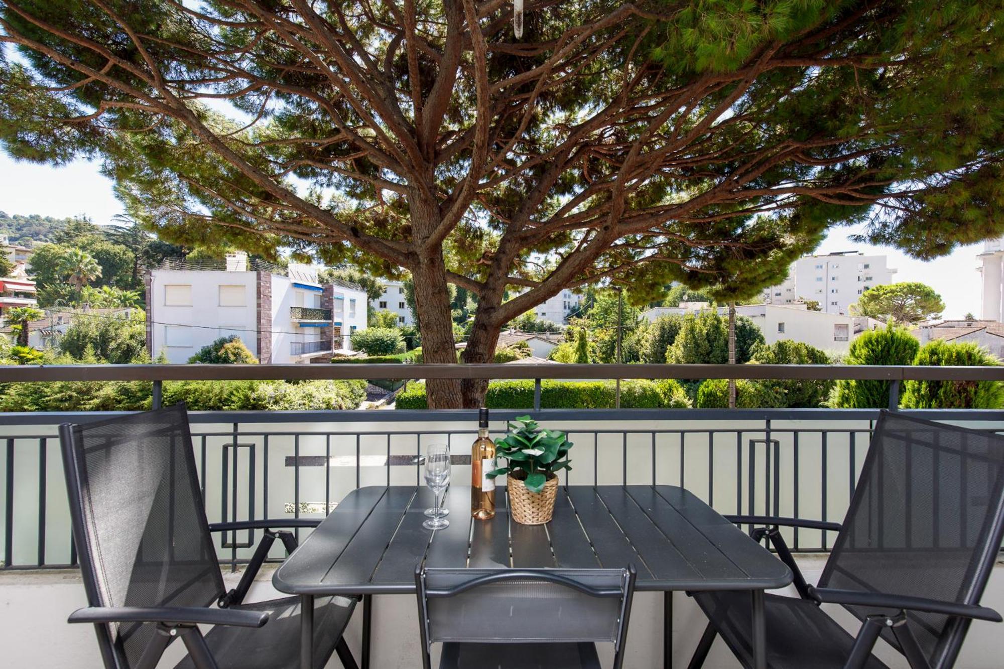 Tres Spacieux Et Design Le Bella Climatise