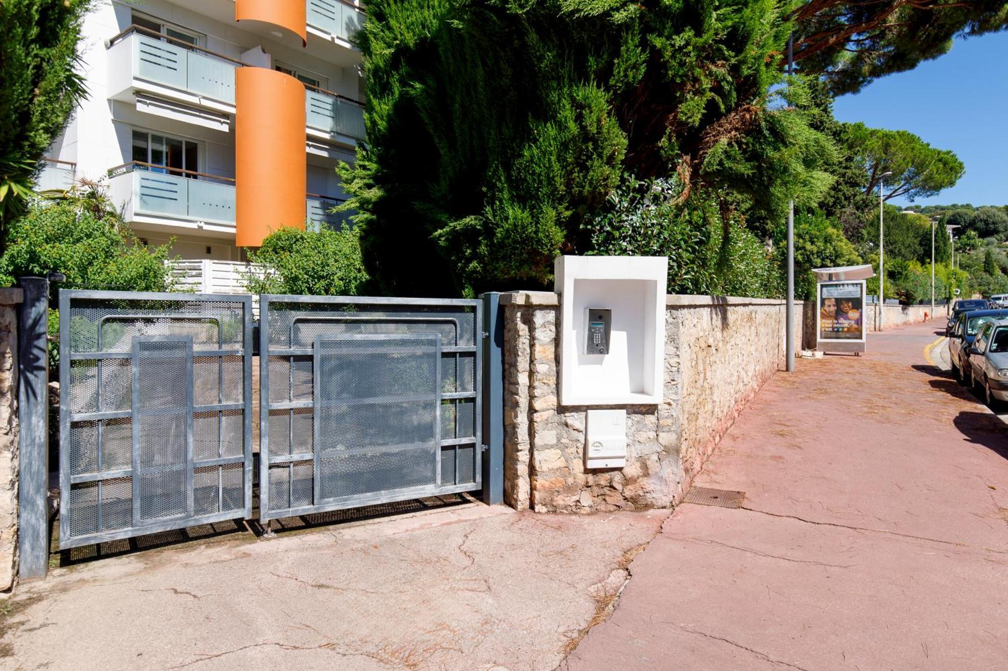 Tres Spacieux Et Design Le Bella Climatise Cannes