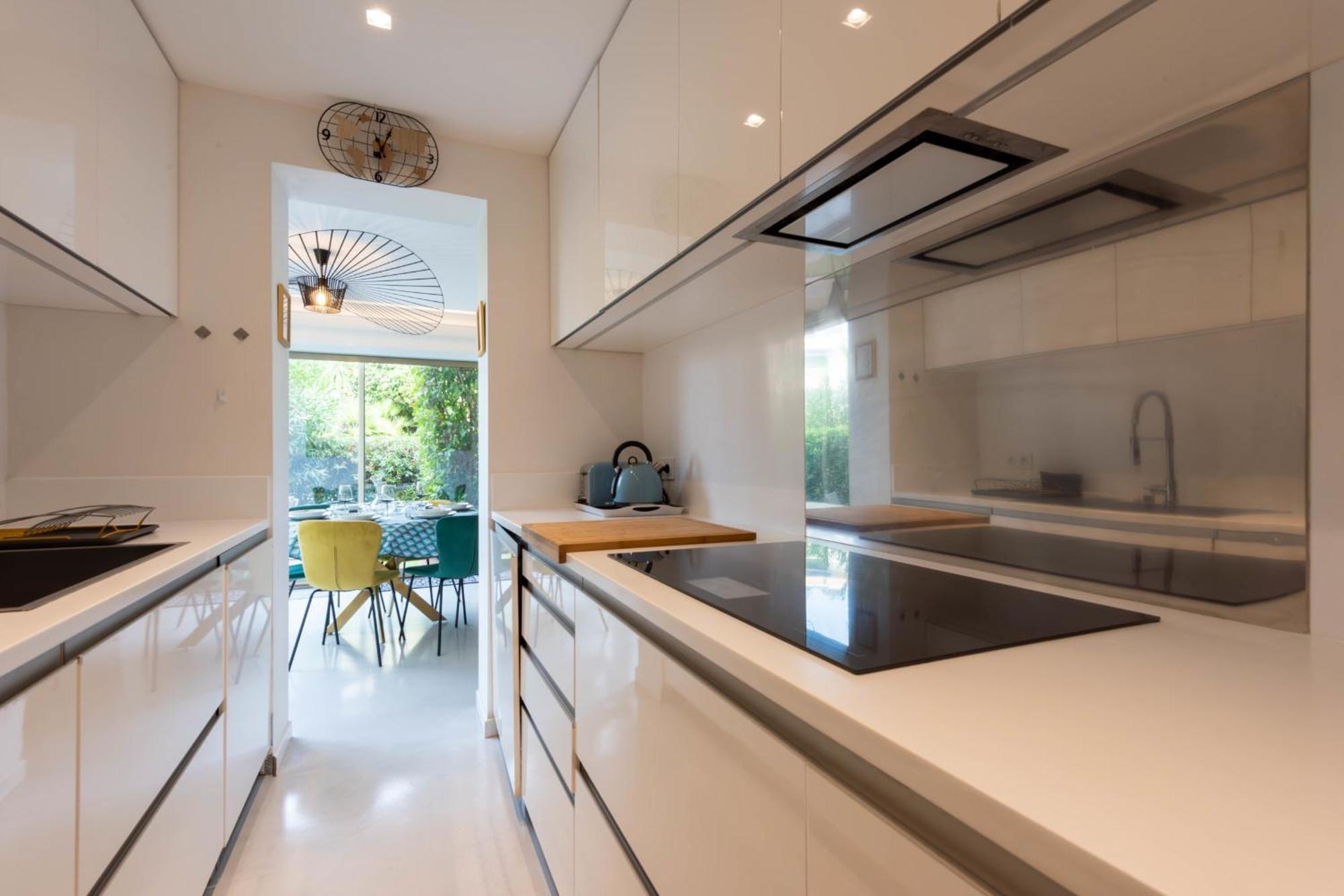 Rare! 2-br With Pools Access Private Parking Cannes