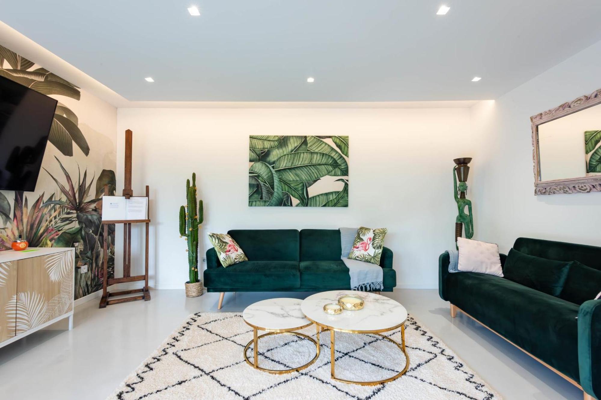 Rare! 2-br With Pools Access Private Parking Apartment Cannes