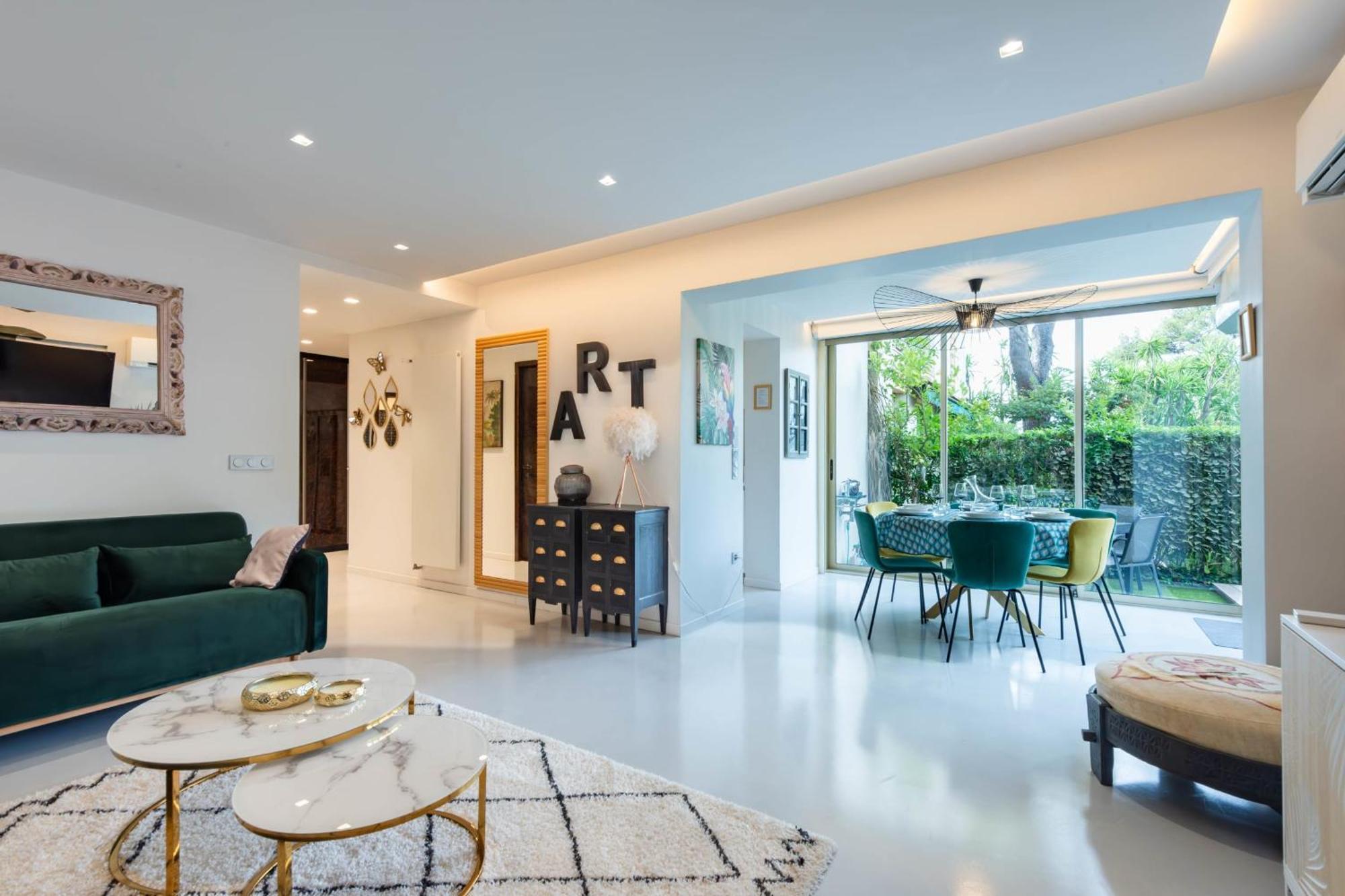 Rare! 2-br With Pools Access Private Parking Apartment Cannes
