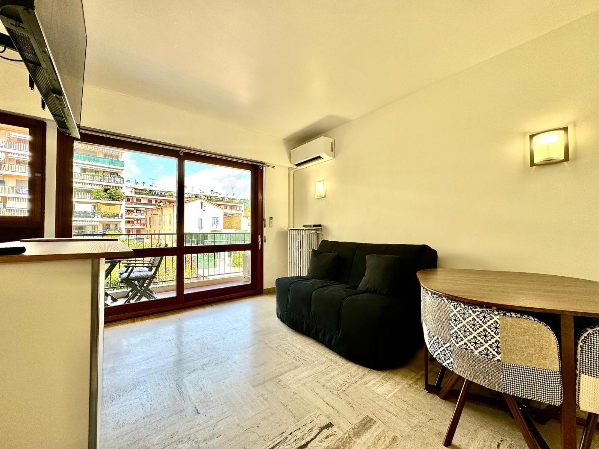 Plaza By Scls Locations Cannes