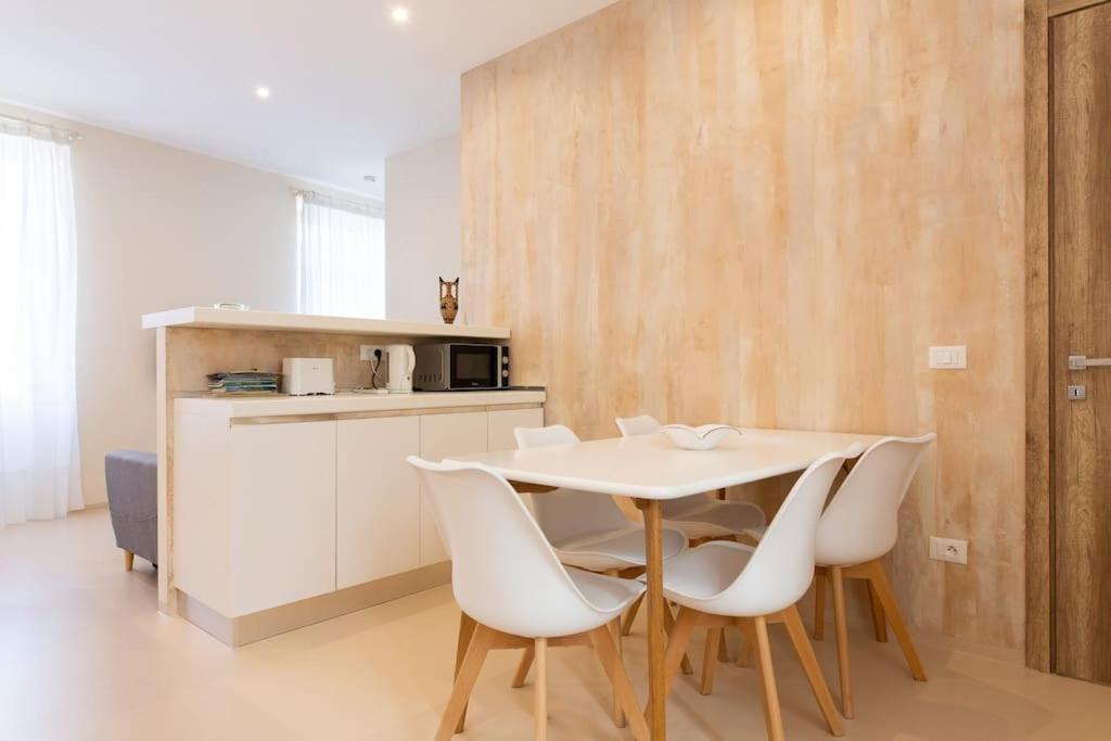 Apartment 3 - Downtown - 2 Min From Palais Festivals