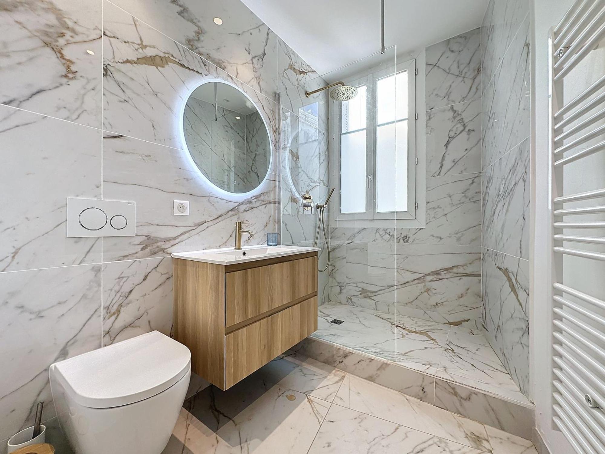 Apartment Intuition - 2 Pieces - Carre D Or *