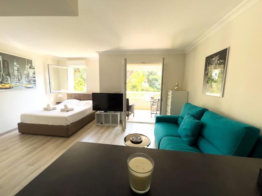 Apartment Avec Terrasse Et Vue Arboree