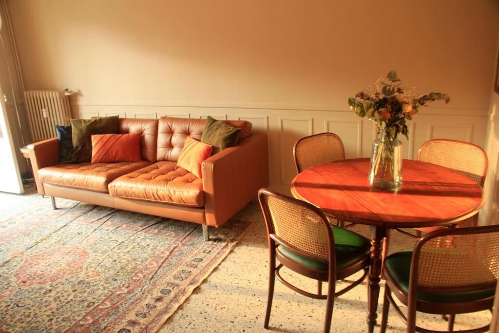 Apartment Elegant Avec Balcon Centre *