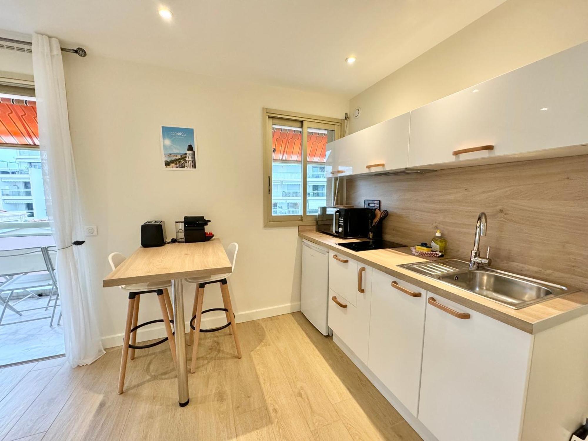 Apartment Le Palm Beach, Clim ,parking, Neuf Cannes