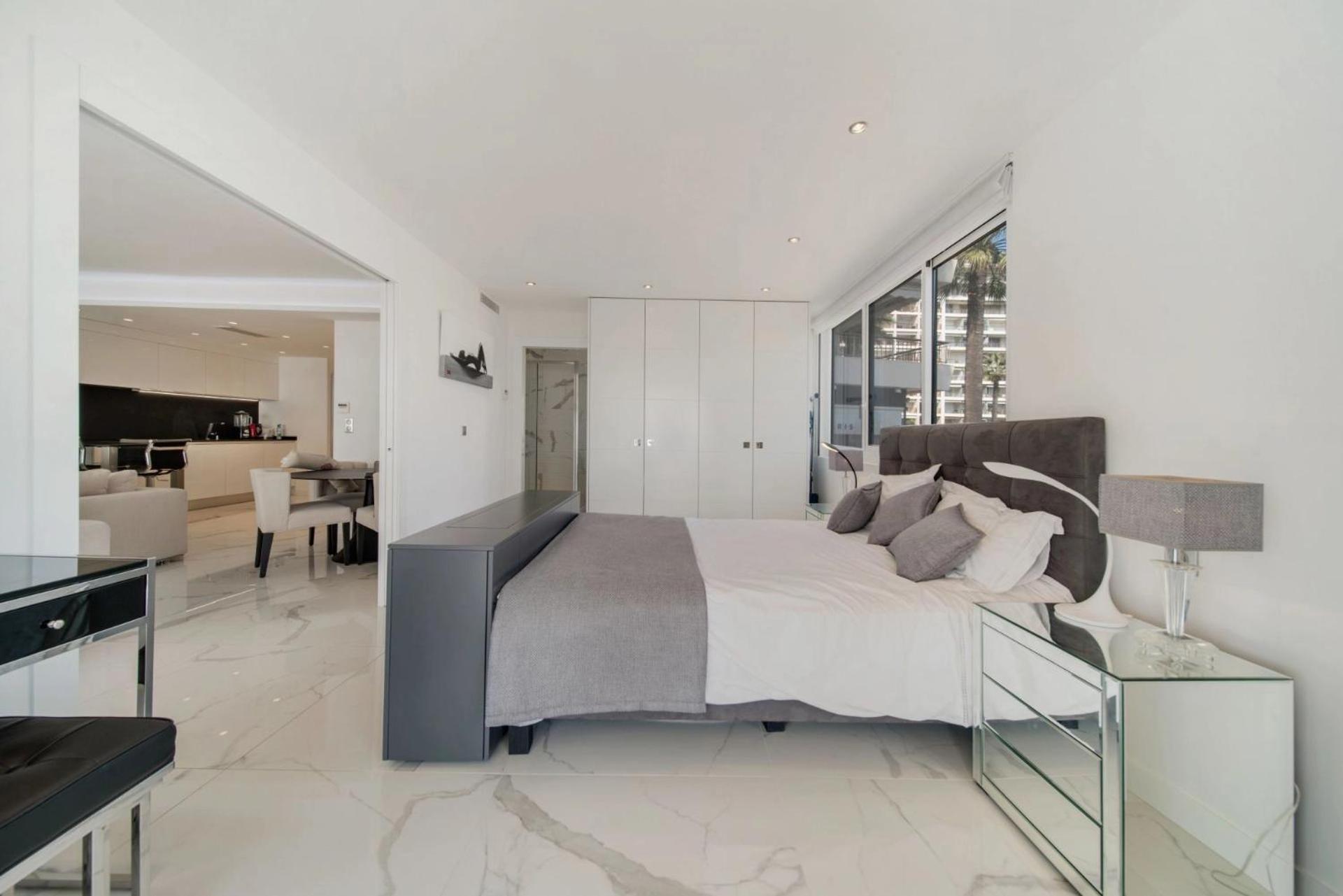 Ref 1337 - Croisette - Vue Appartement Cannes