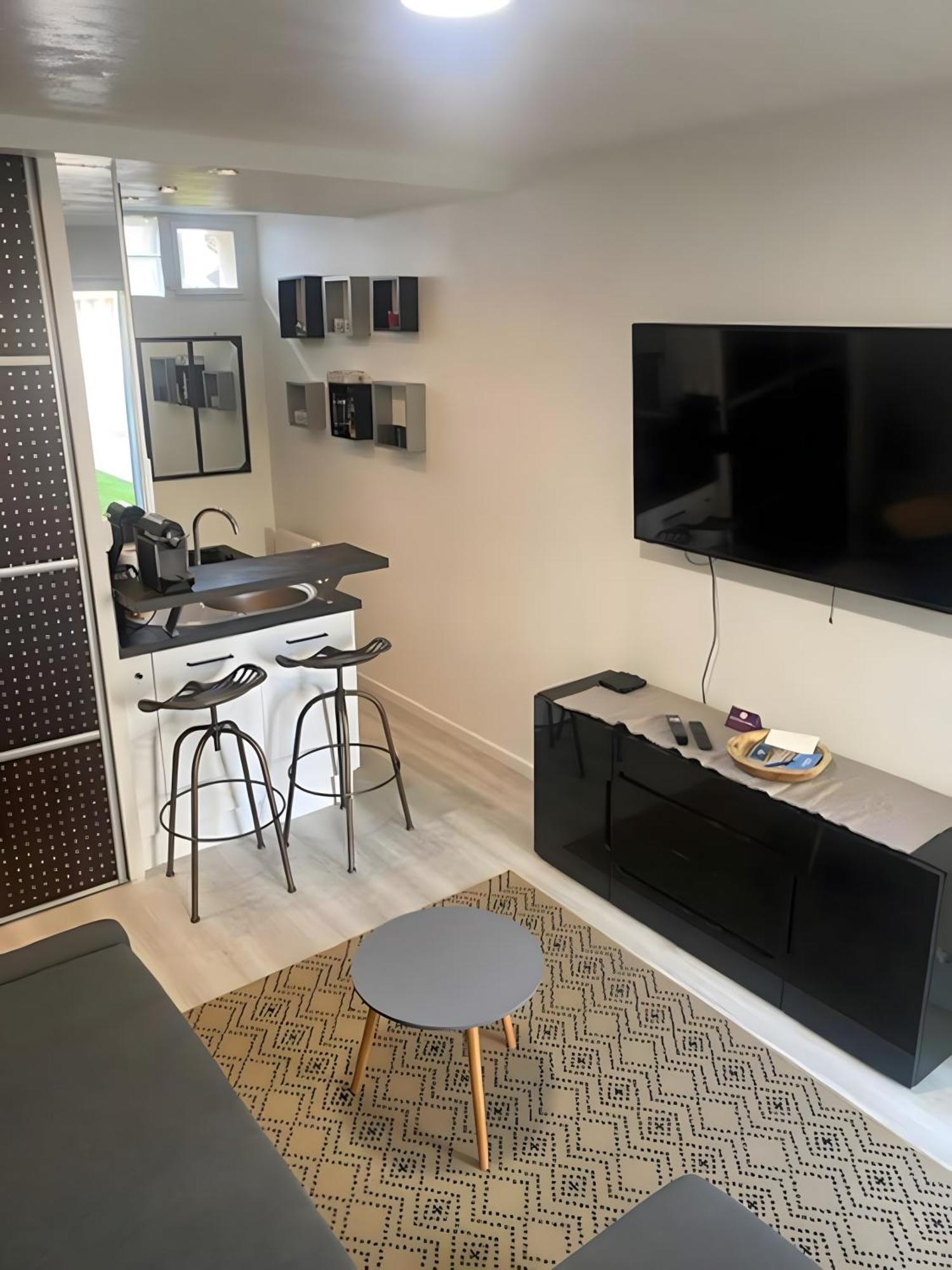 Apartment Tiny Modern Next To Croisette With Ac