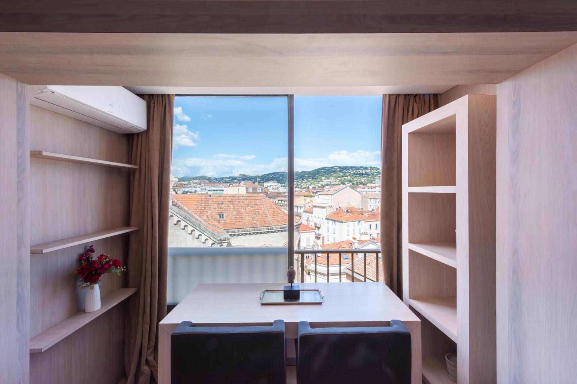 Apartment 1-br On The Croisette Palais Des Festivals