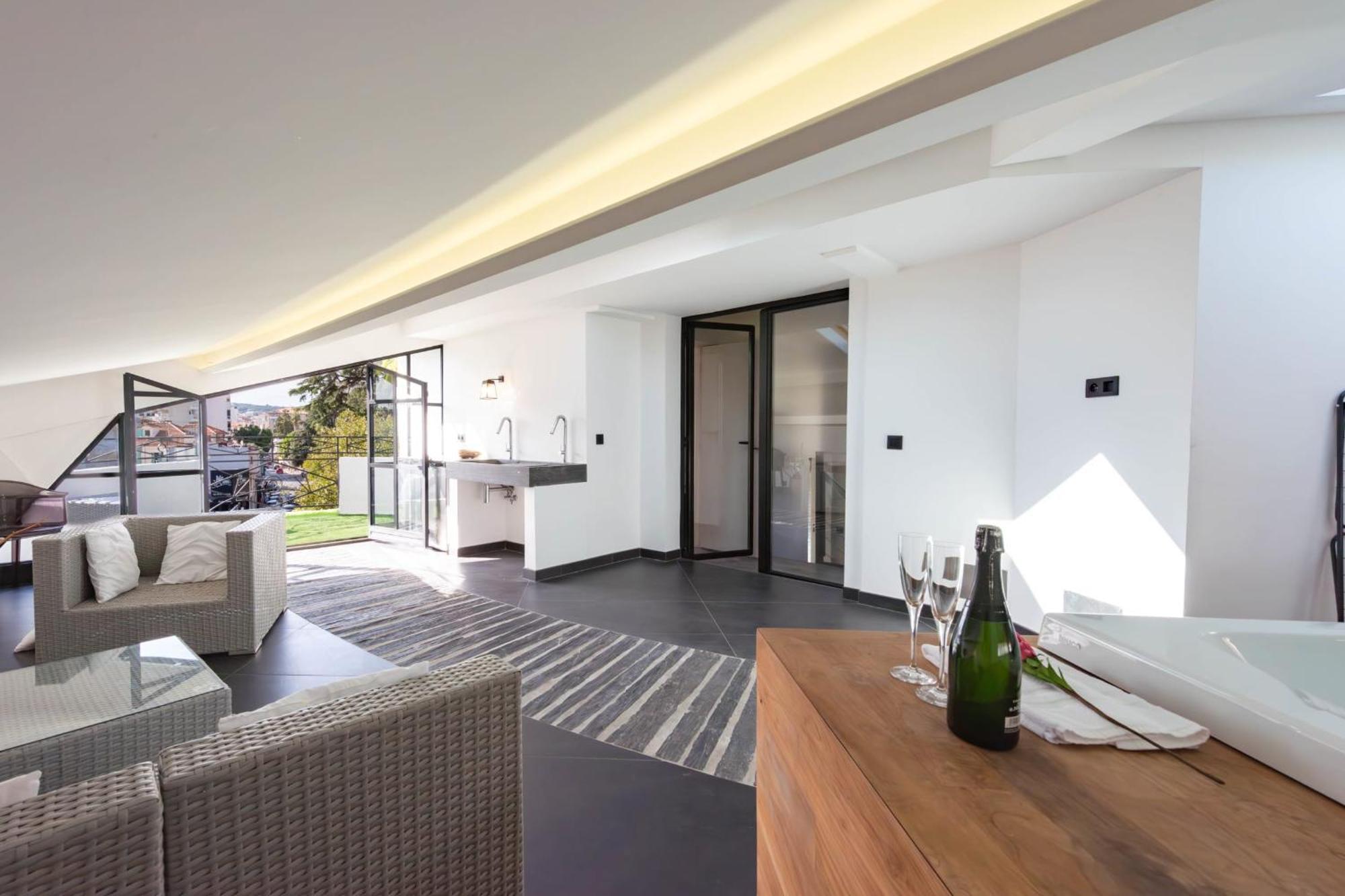 Duplex Walking From The