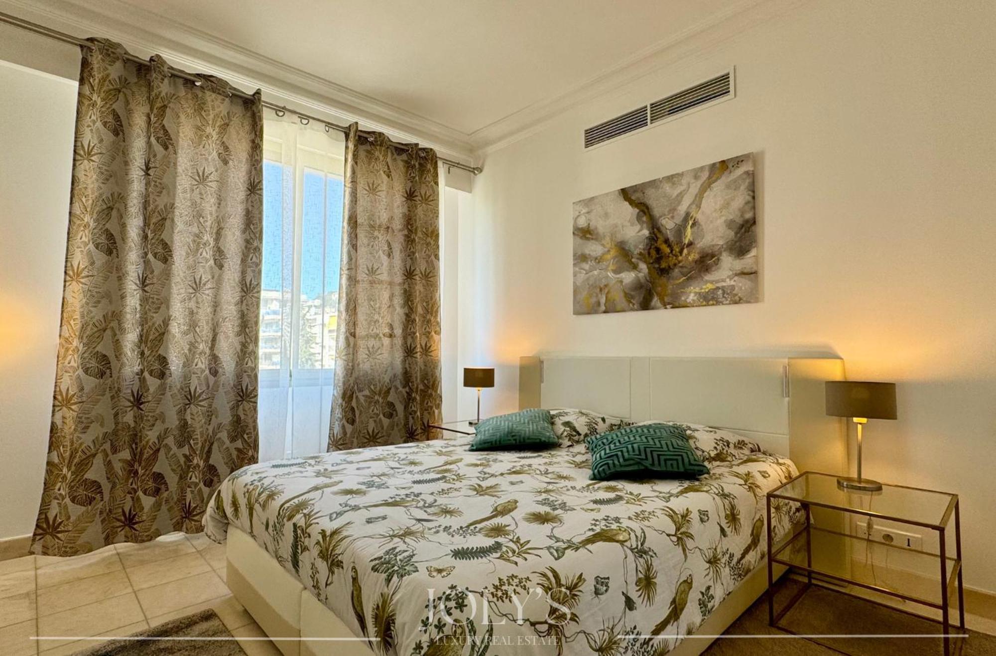 Lumineux De 120m2 - Palm Apartment