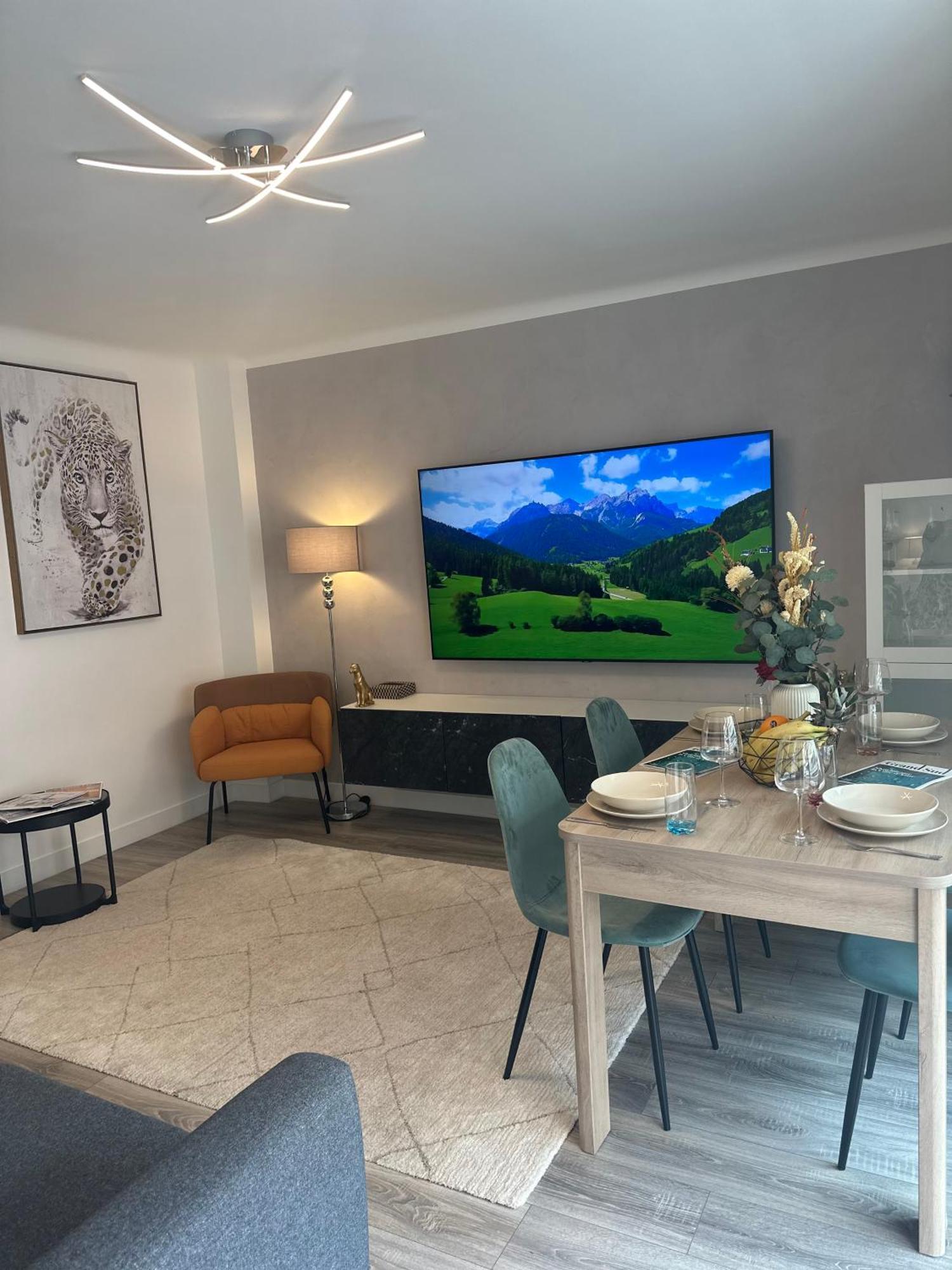 T3appartement De Luxe Croisette En Face De La Martinez 80m2