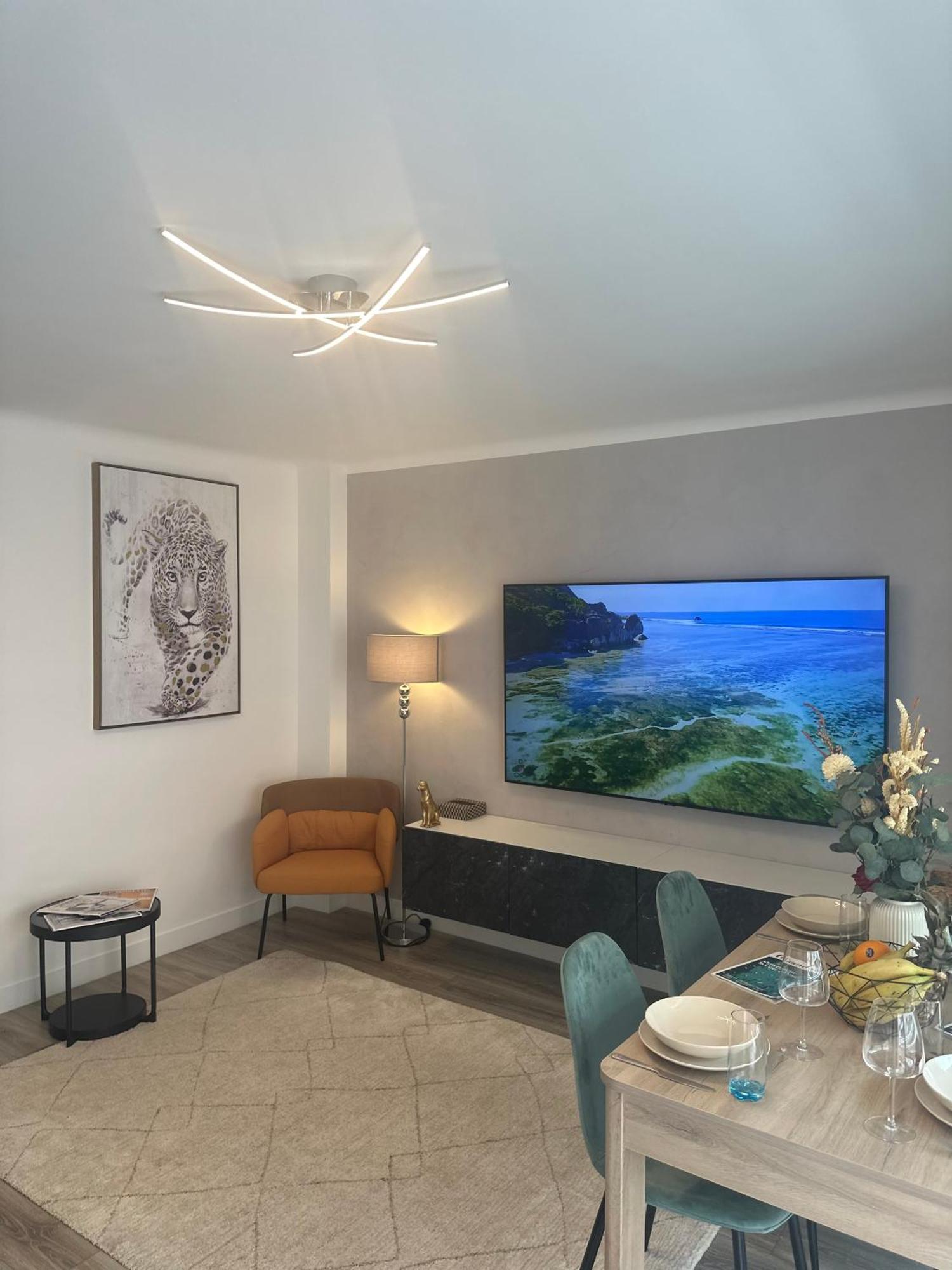 Apartment T3appartement De Luxe Croisette En Face De La Martinez 80m2 *