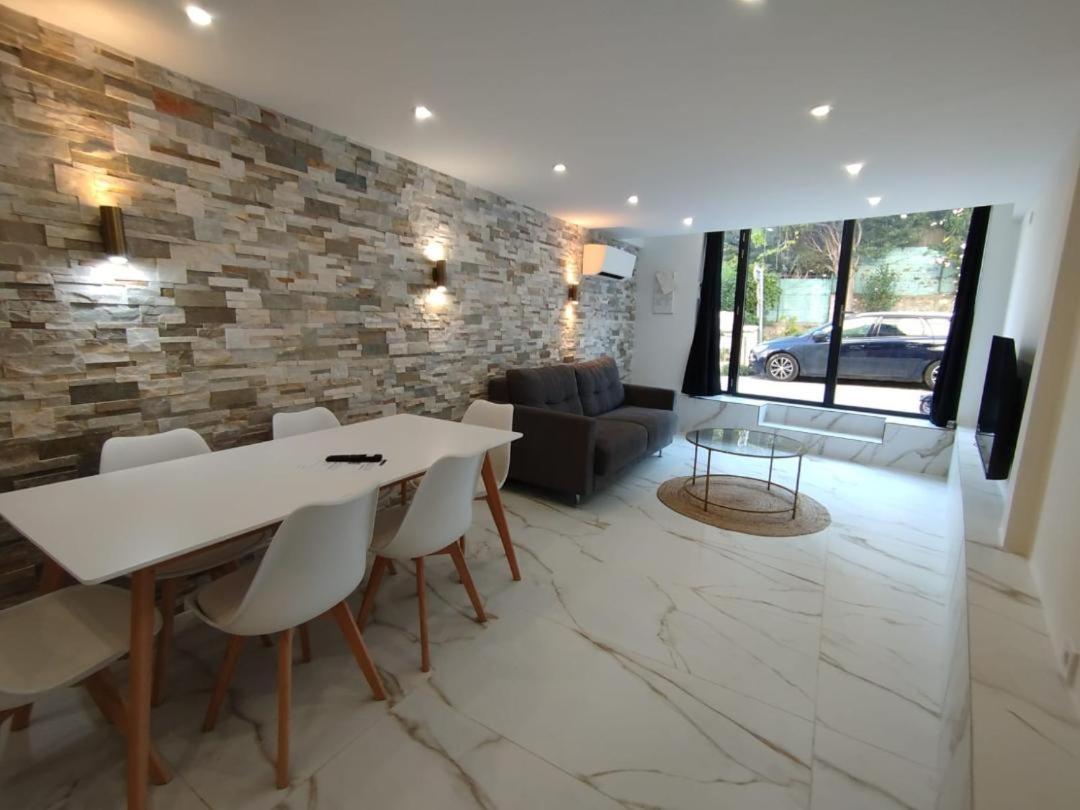 Apartment Ii