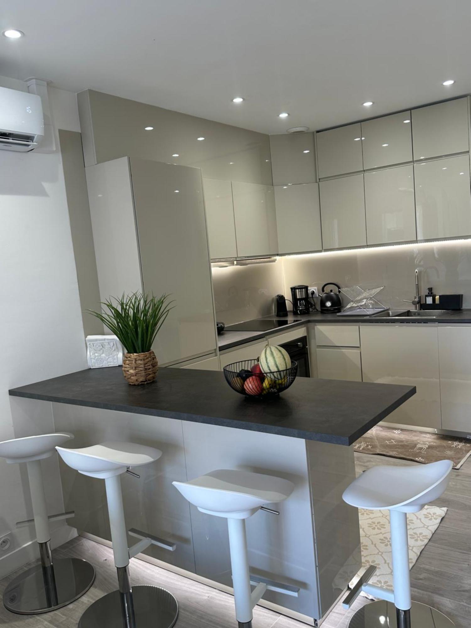 Apartment Luxueux 110m Colle Au Prestigieux Le Martinez Cannes