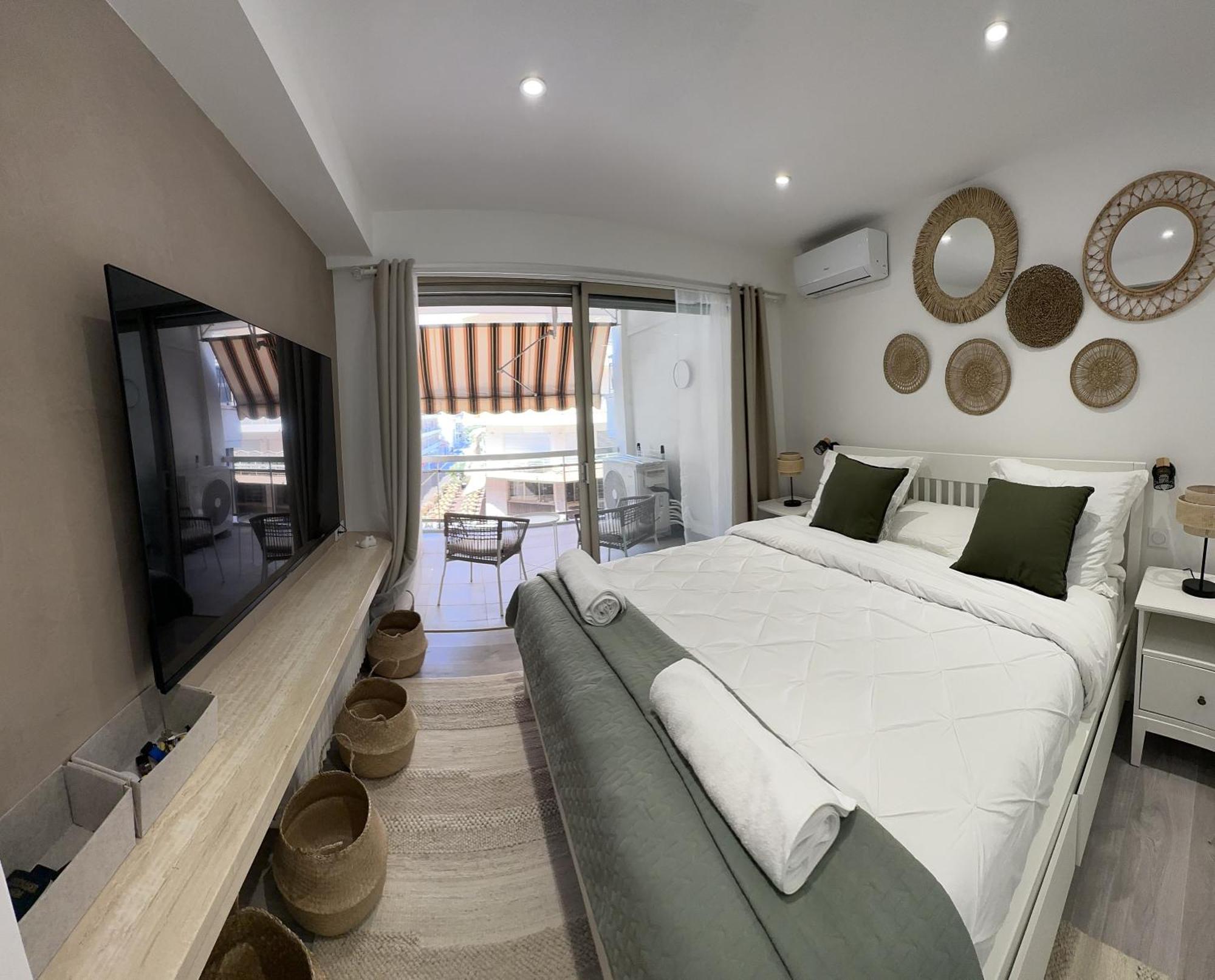 Luxueux 110m Colle Au Prestigieux Le Martinez Apartment *