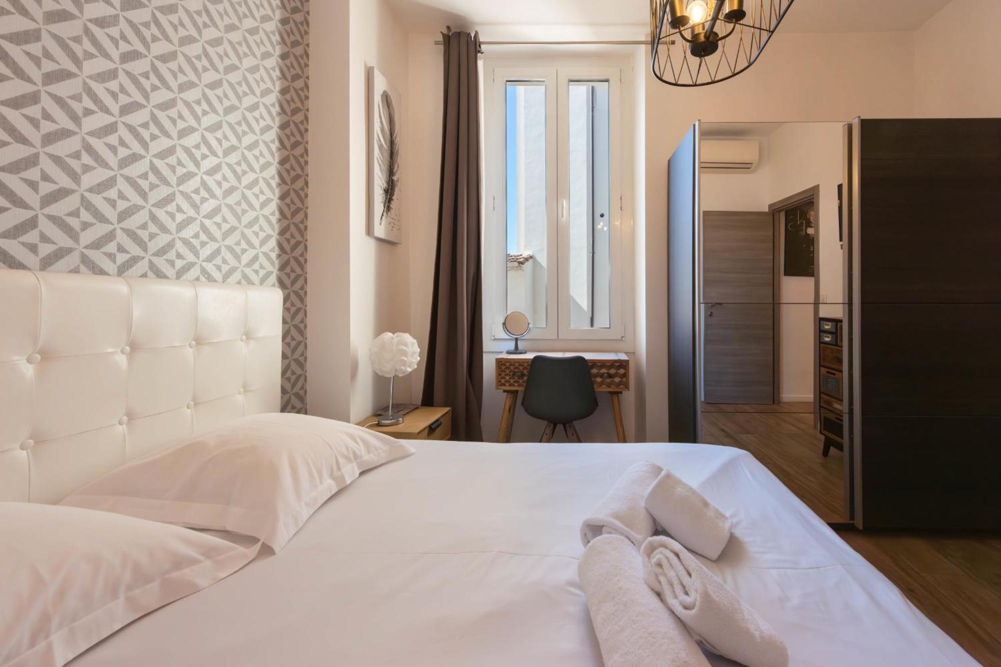 Downtown Walk To Beaches And Croisette Apartment *