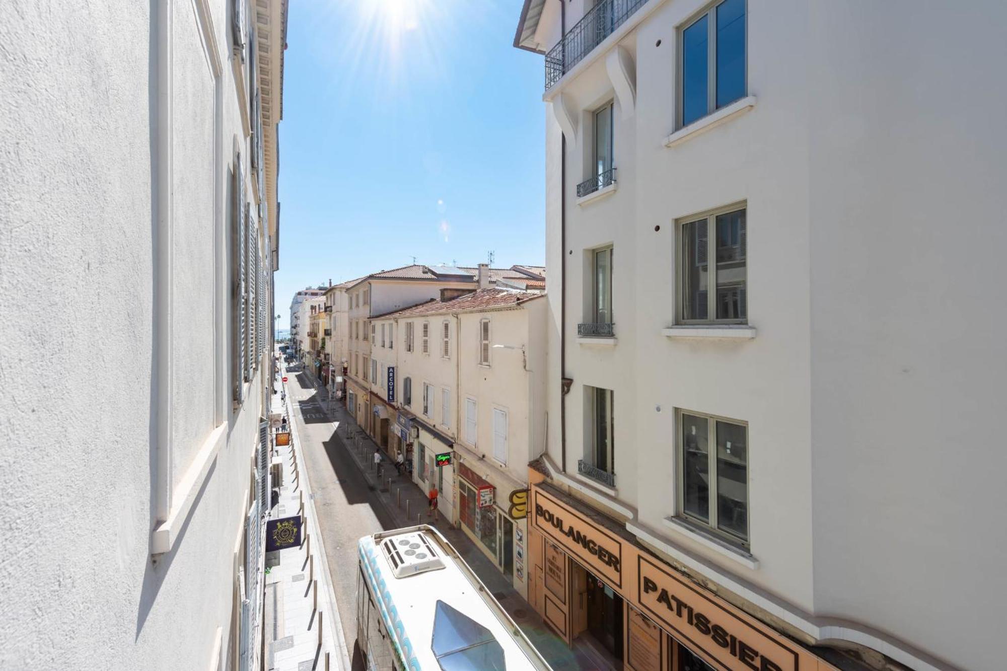 Downtown Walk To Beaches And Croisette Apartment *