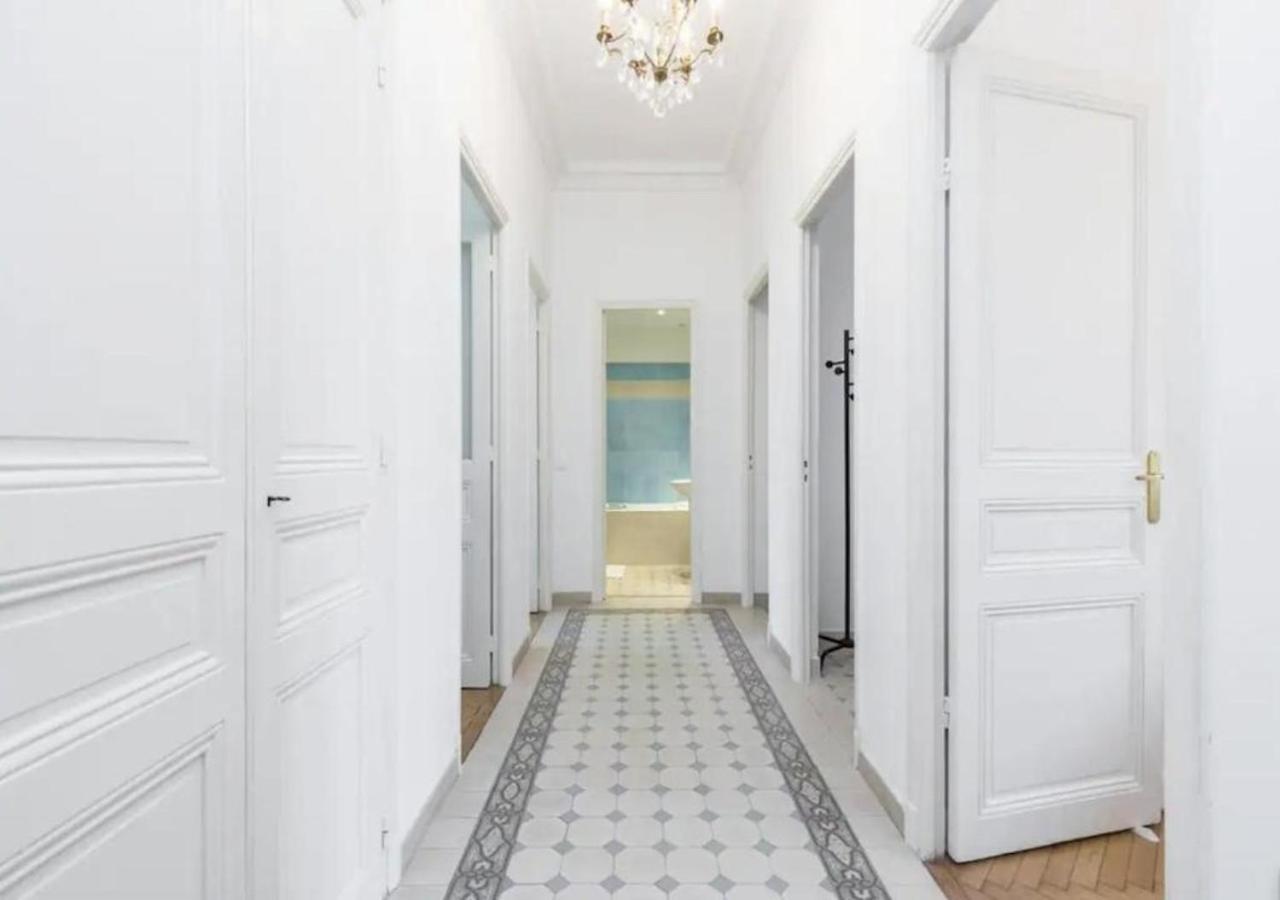 Apartment Holidays - Charmant, Authentique, 3 Chambres, Calme, Palais & Cannes