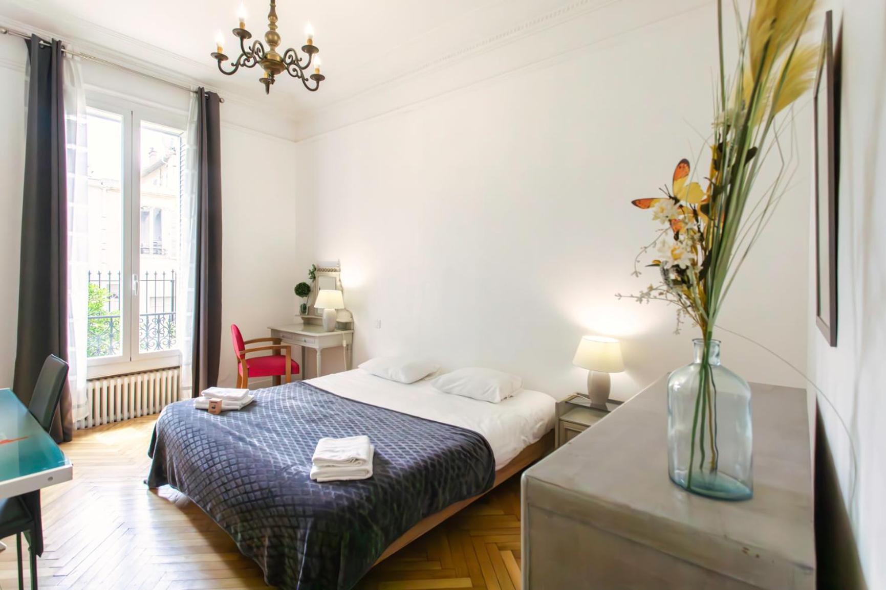 Apartment Holidays - Charmant, Authentique, 3 Chambres, Calme, Palais & *