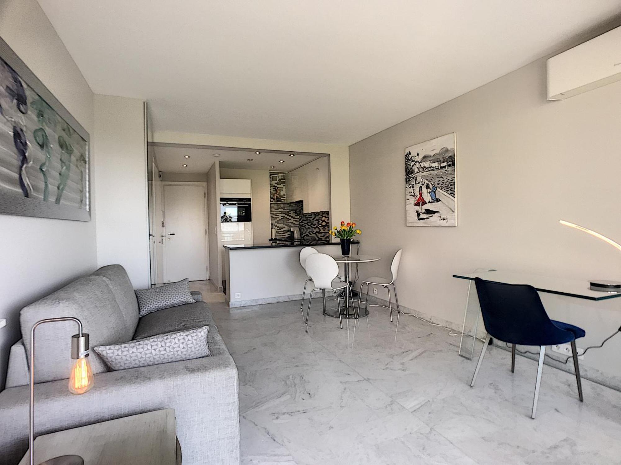 Apartment Beau A 2 Pas Des Plages Du Midi 246l Berv Cannes