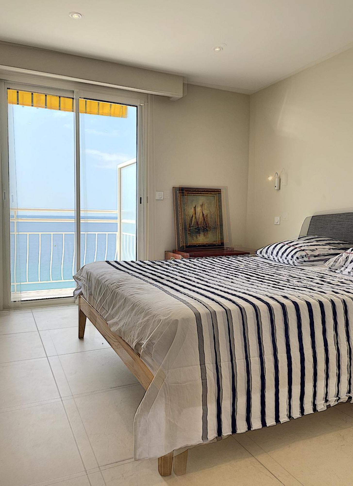 Apartment Superbe 3 Pieces Front De 303l Megr *