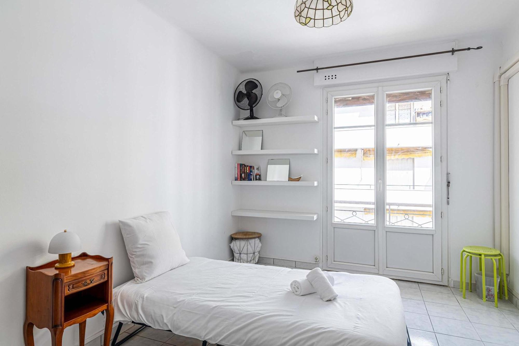 Le Connemarra Avec Balcon, Lumineux Et Calme A Cote Du Centre Cannes