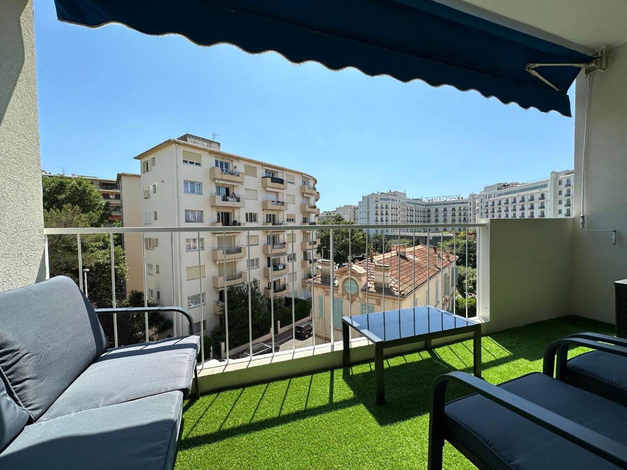 Apartment Cosy A 2 Pas De La Croisette Cannes