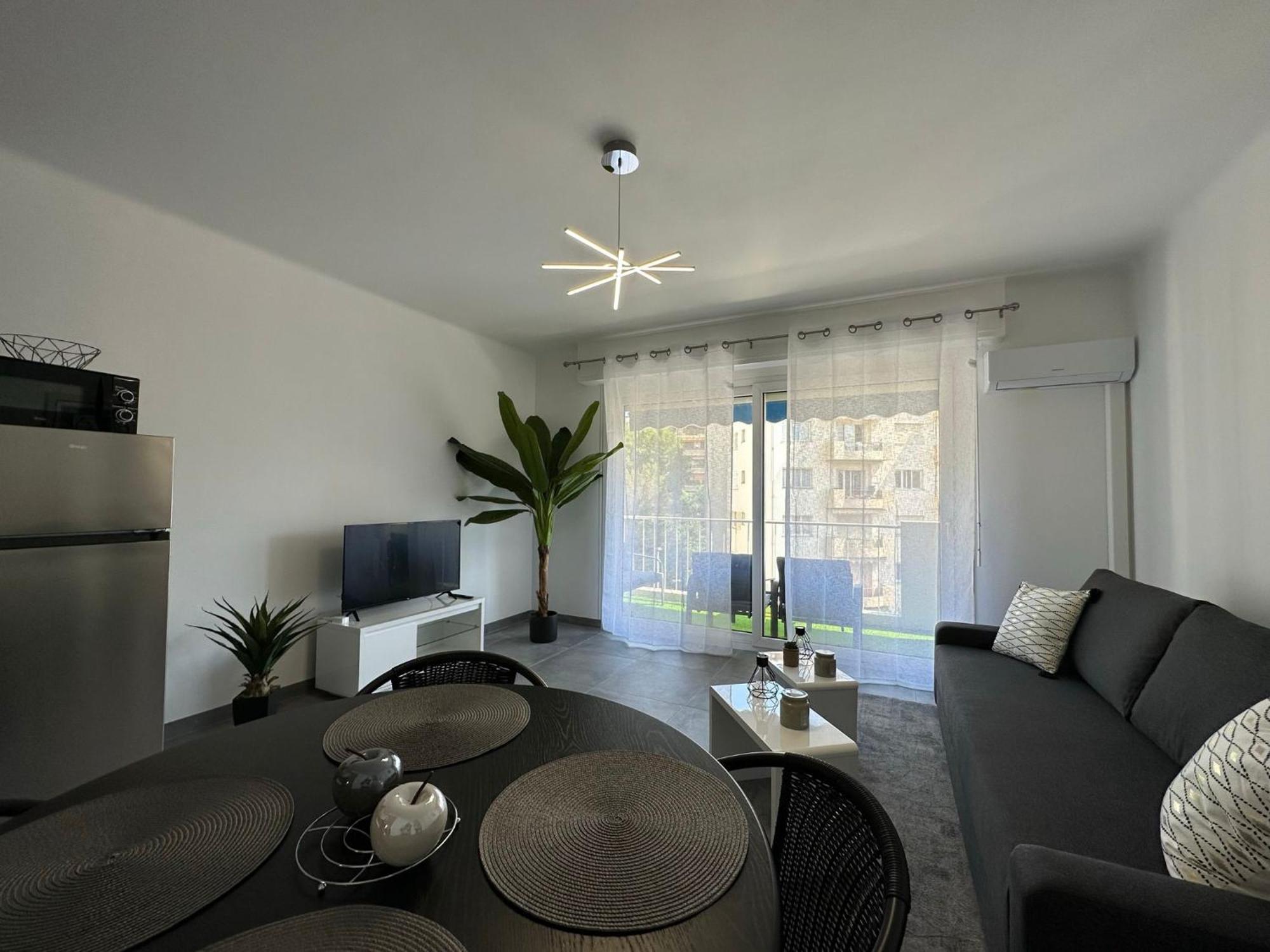 Cosy A 2 Pas De La Croisette Cannes