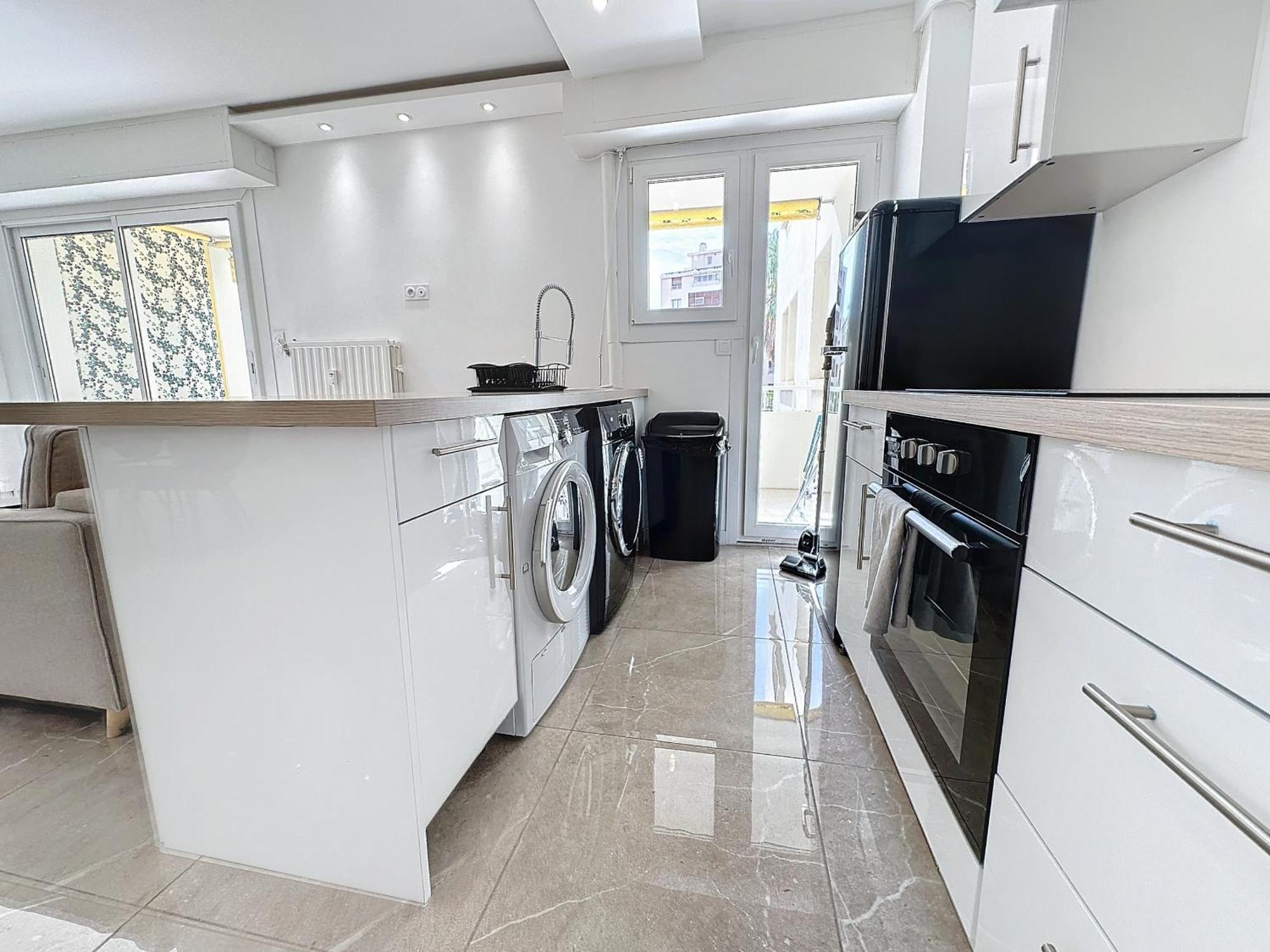 Apartment Intuition - 3 Pieces - 10min Croisette