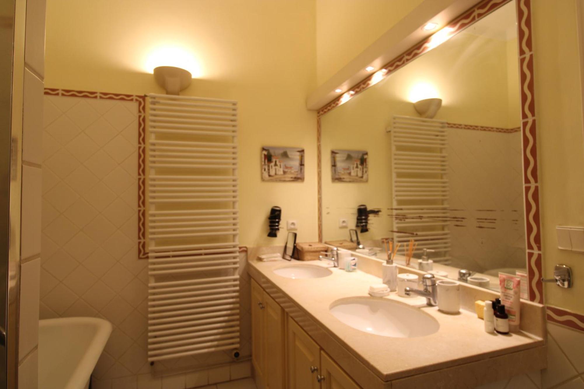 Appartement Reine, Rc Jardin