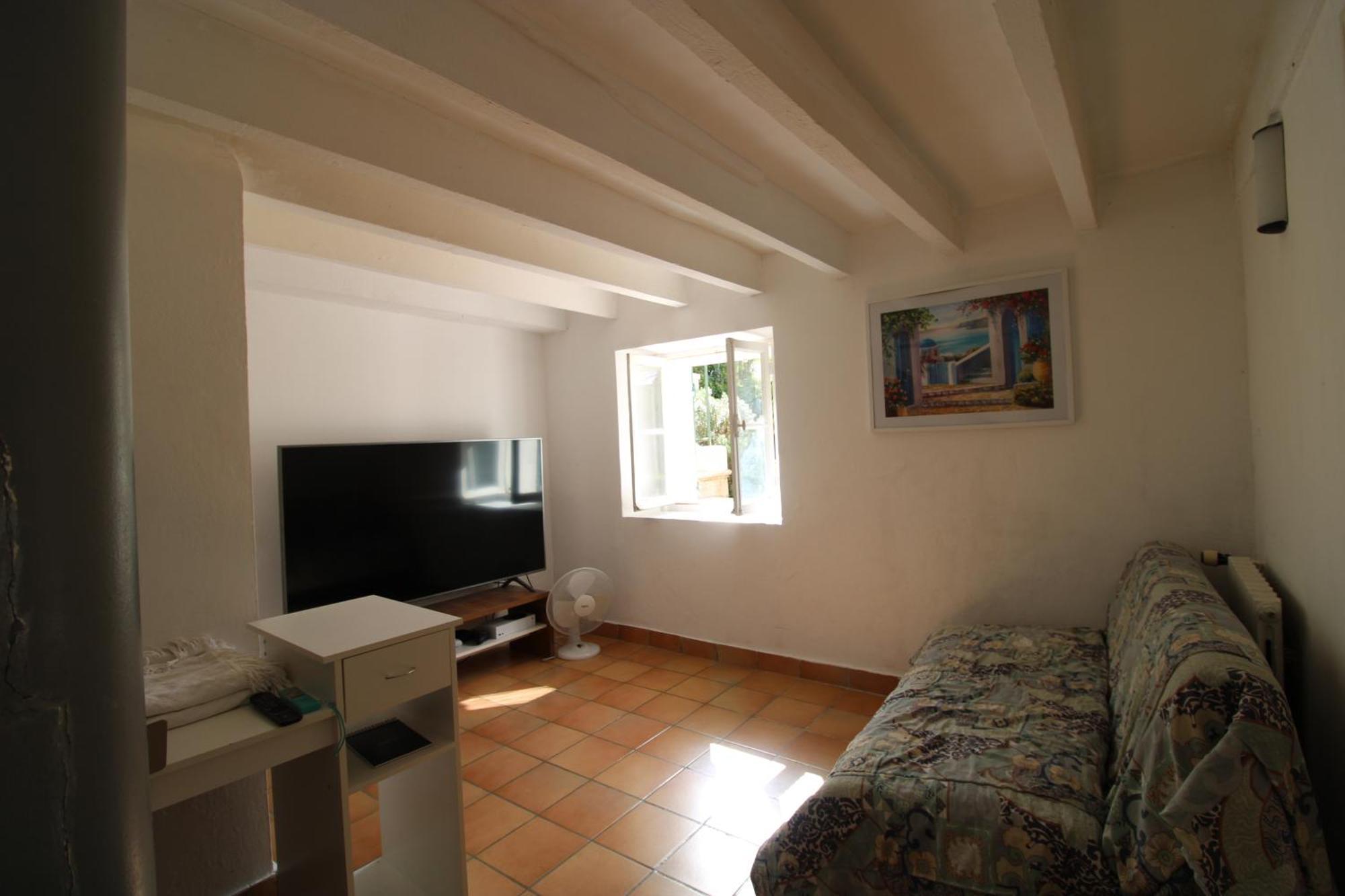 Appartement Reine, Rc Jardin