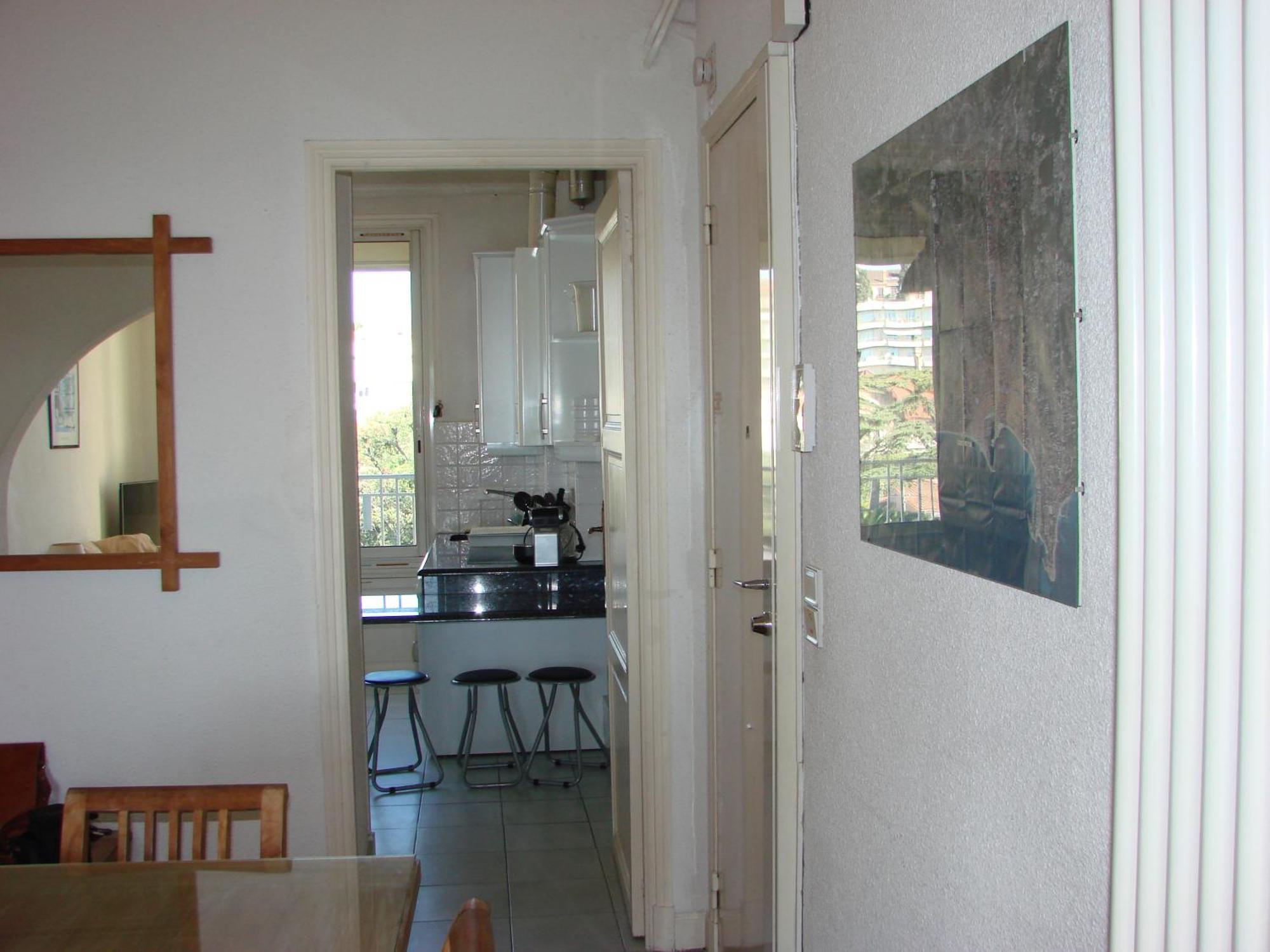 Sea View Apartment *