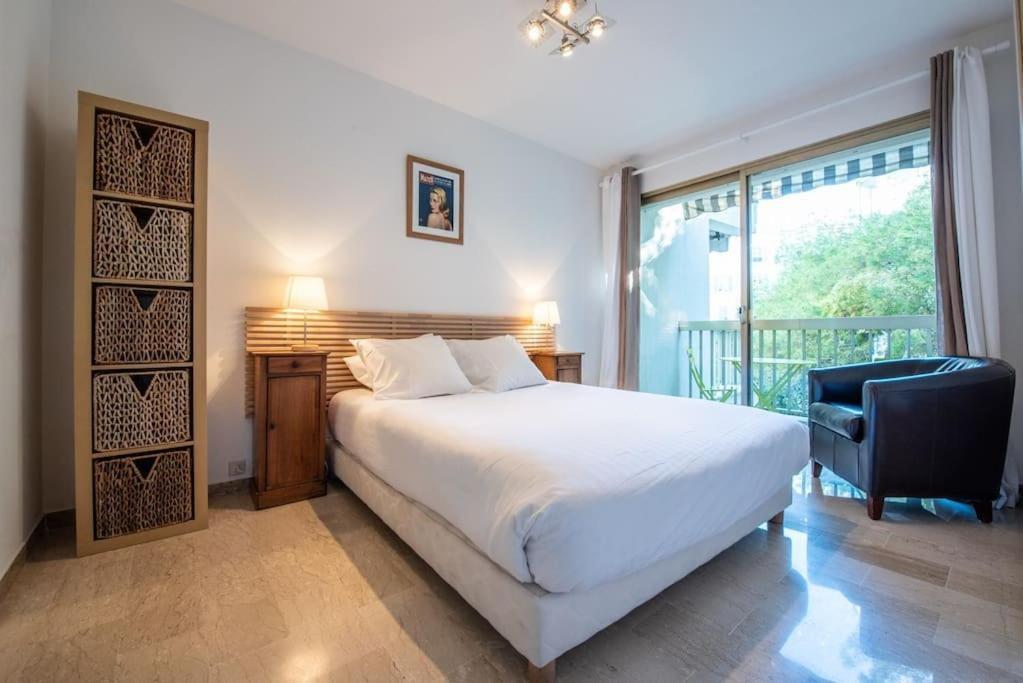 Apartment L'esterel Avec Grand Balcon Vue Apercu Et Piscine Cannes