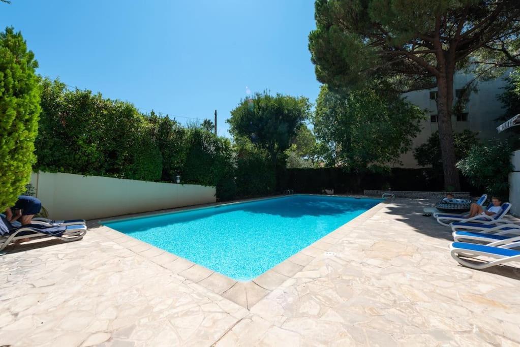 Apartment Le Cardiff Avec Grand Balcon, Piscine Et Parking, Un Fabuleux Familial En Basse Californie *