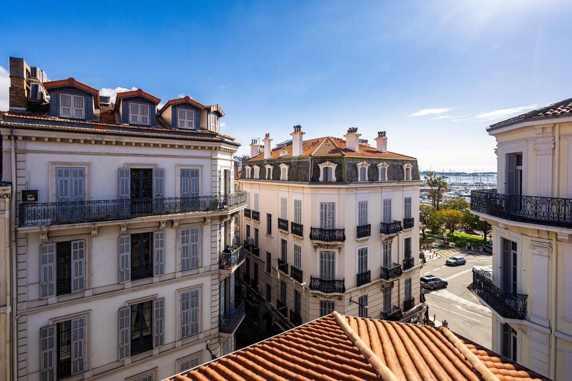 Triplex 150m2 Coeur Vieille Cannes