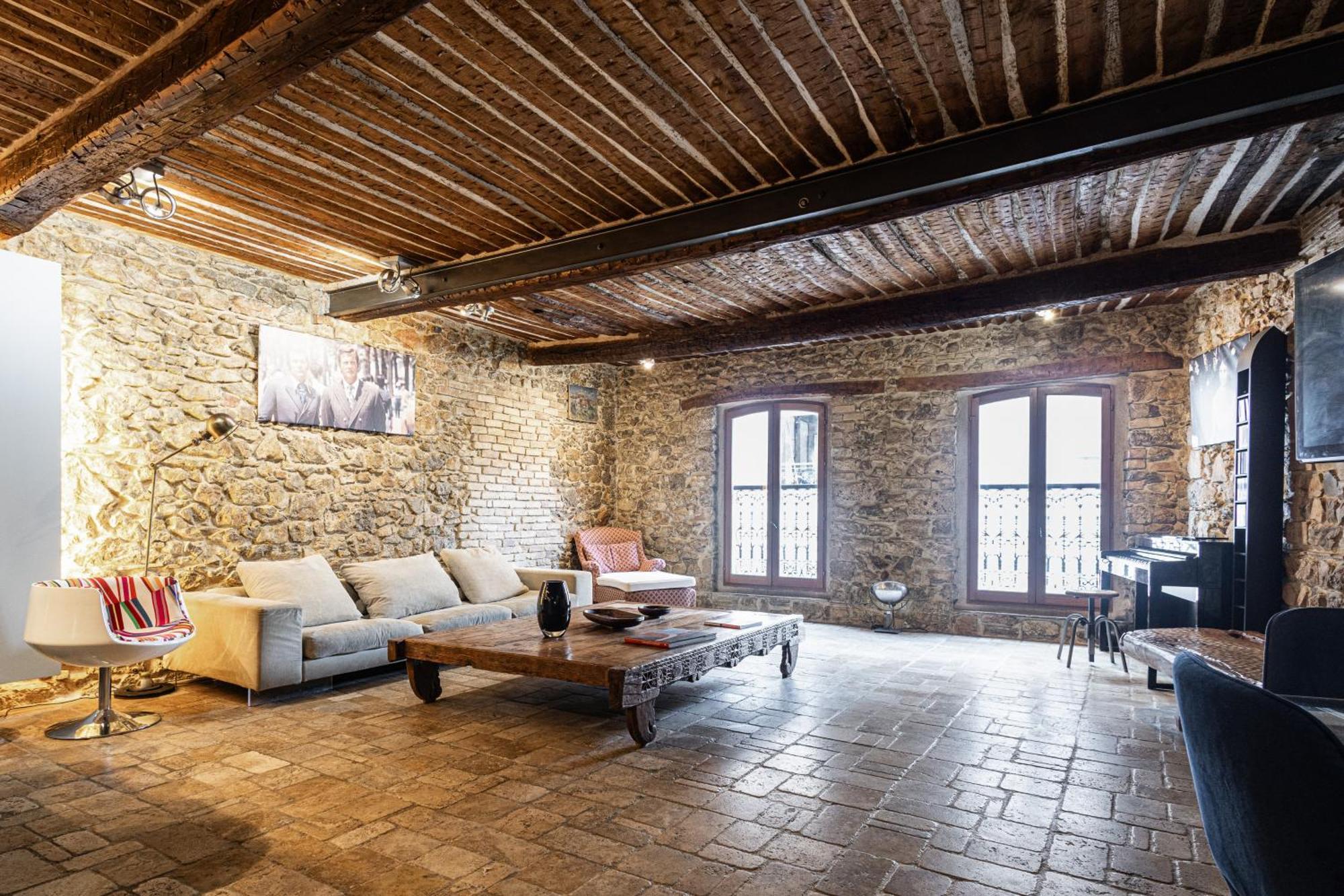 Triplex 150m2 Coeur Vieille Cannes