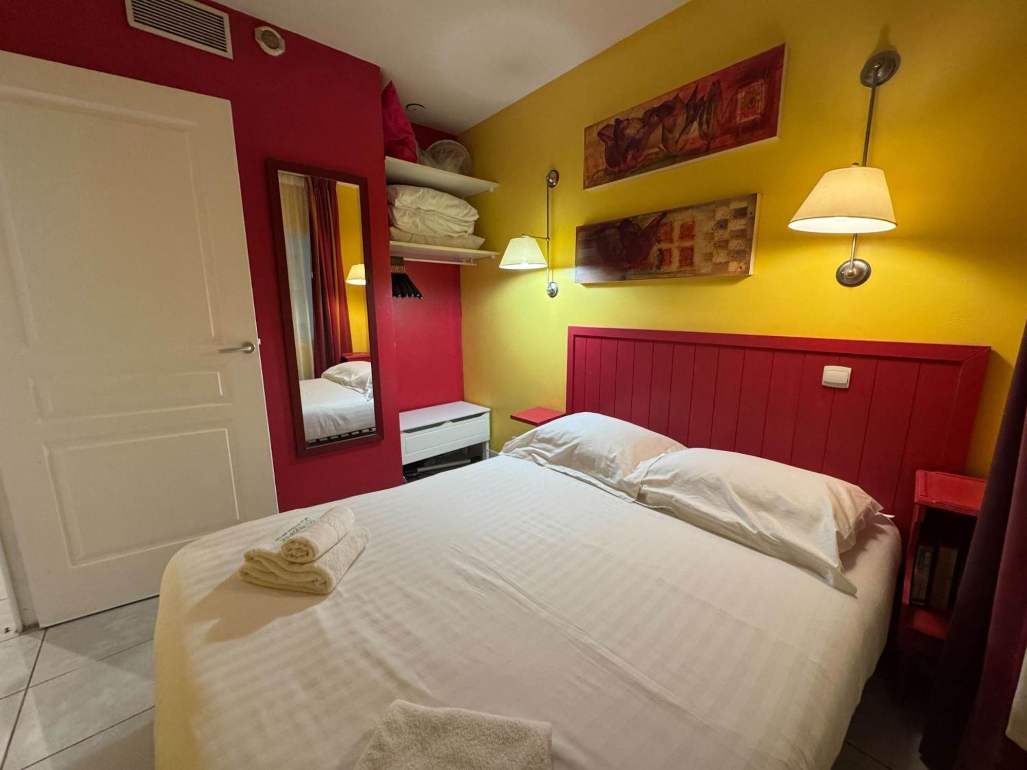 A079 Confortable Sur Carnot -1 Apartment *