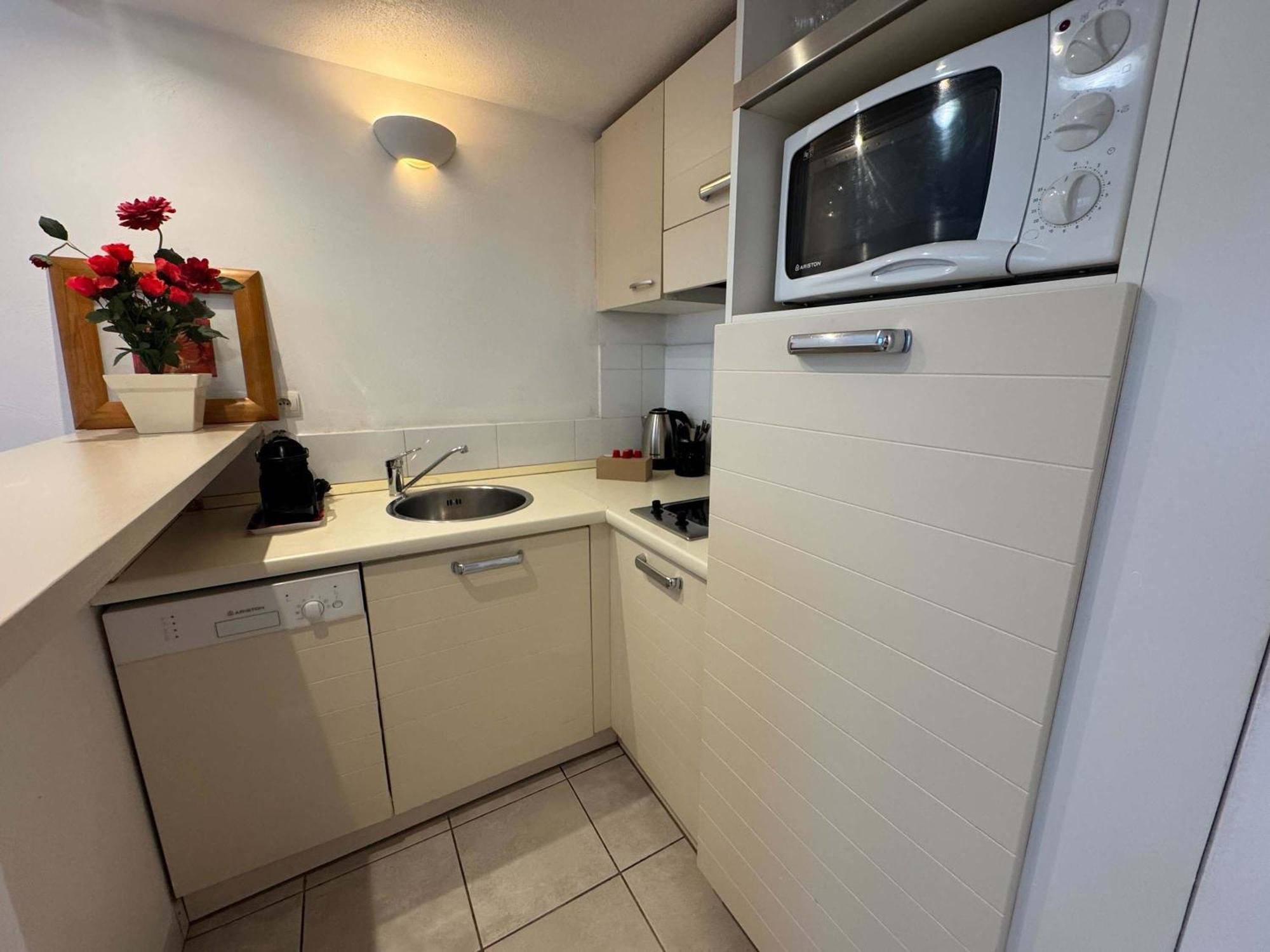 Apartment A079 Confortable Sur Carnot -1 *