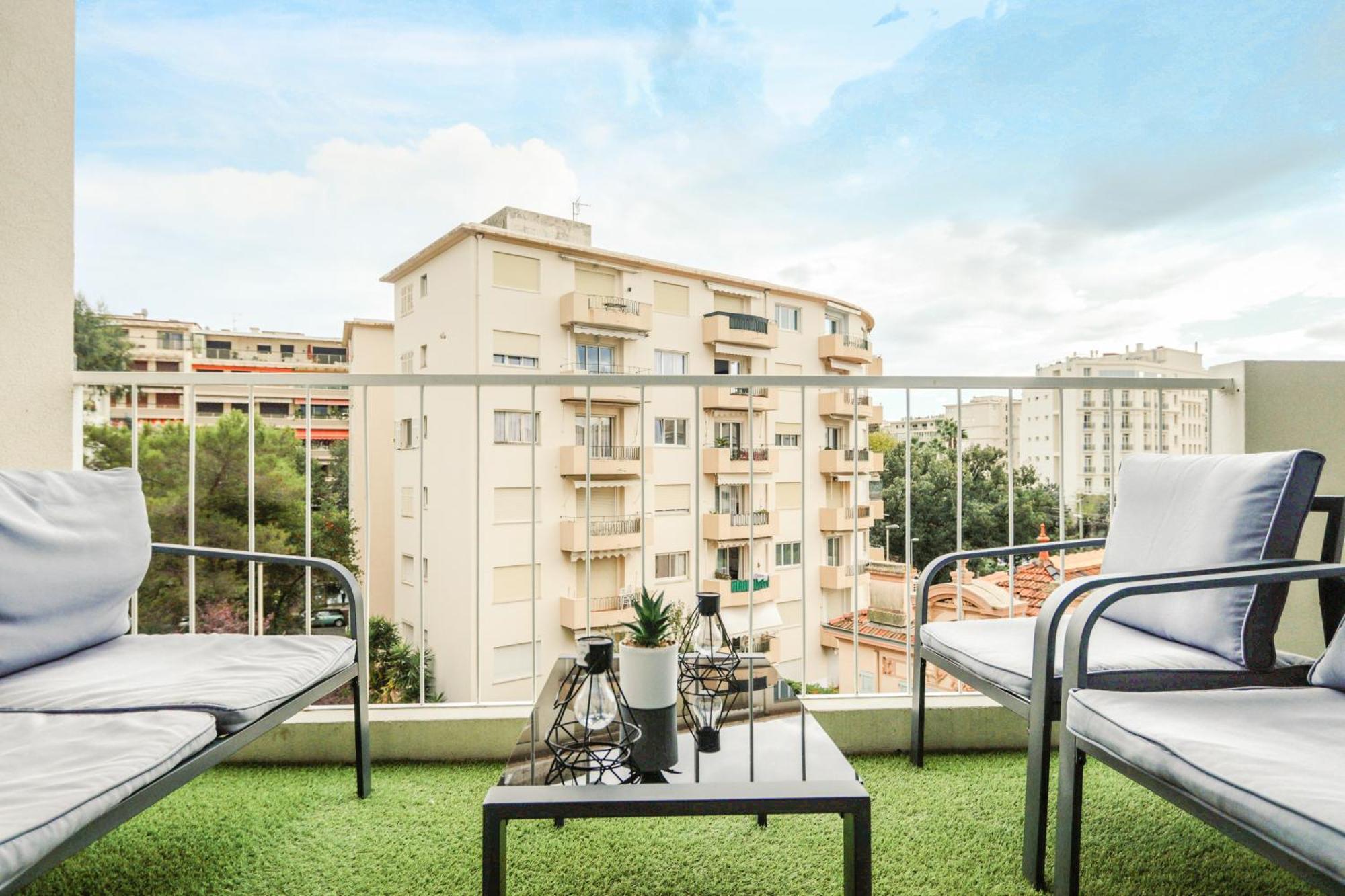 Cosy A 2 Pas De La Croisette Apartment