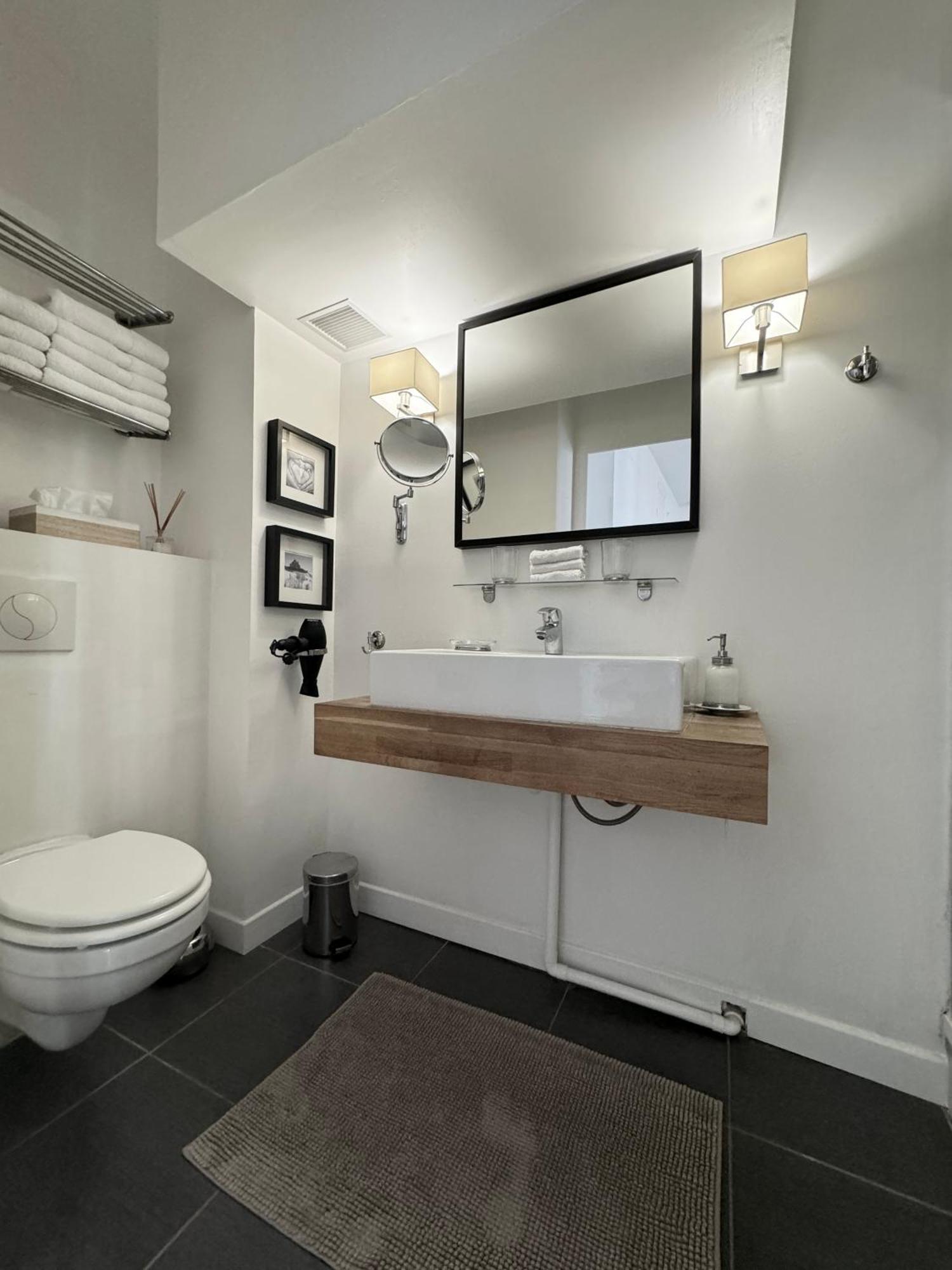 Apartment A 2 Pas De La Croisette Cannes