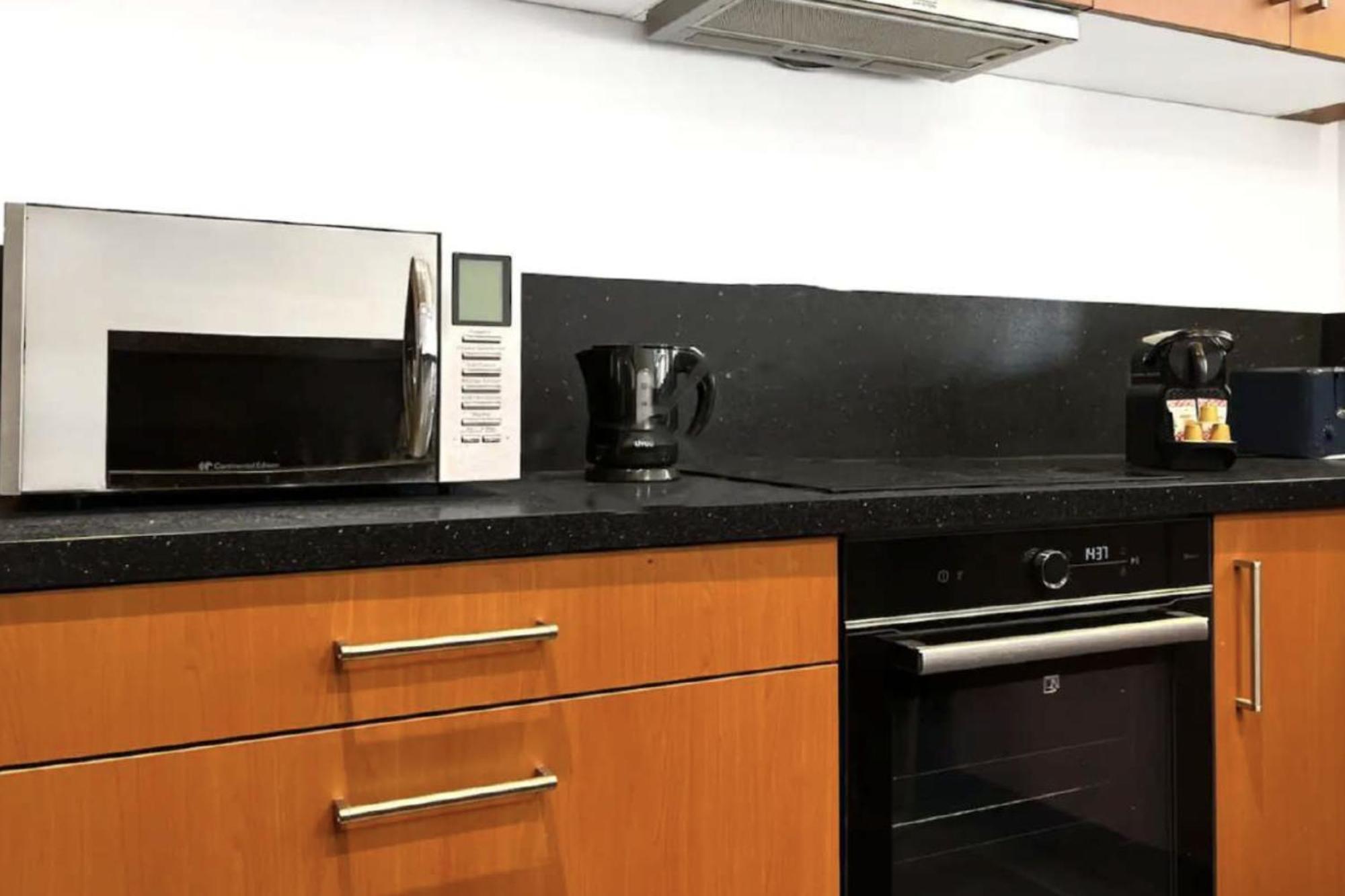 New 2br In Center Apartment