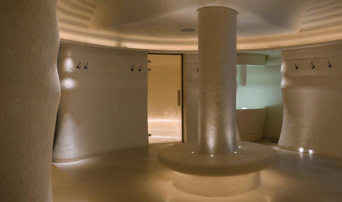 & Belle Hotel
