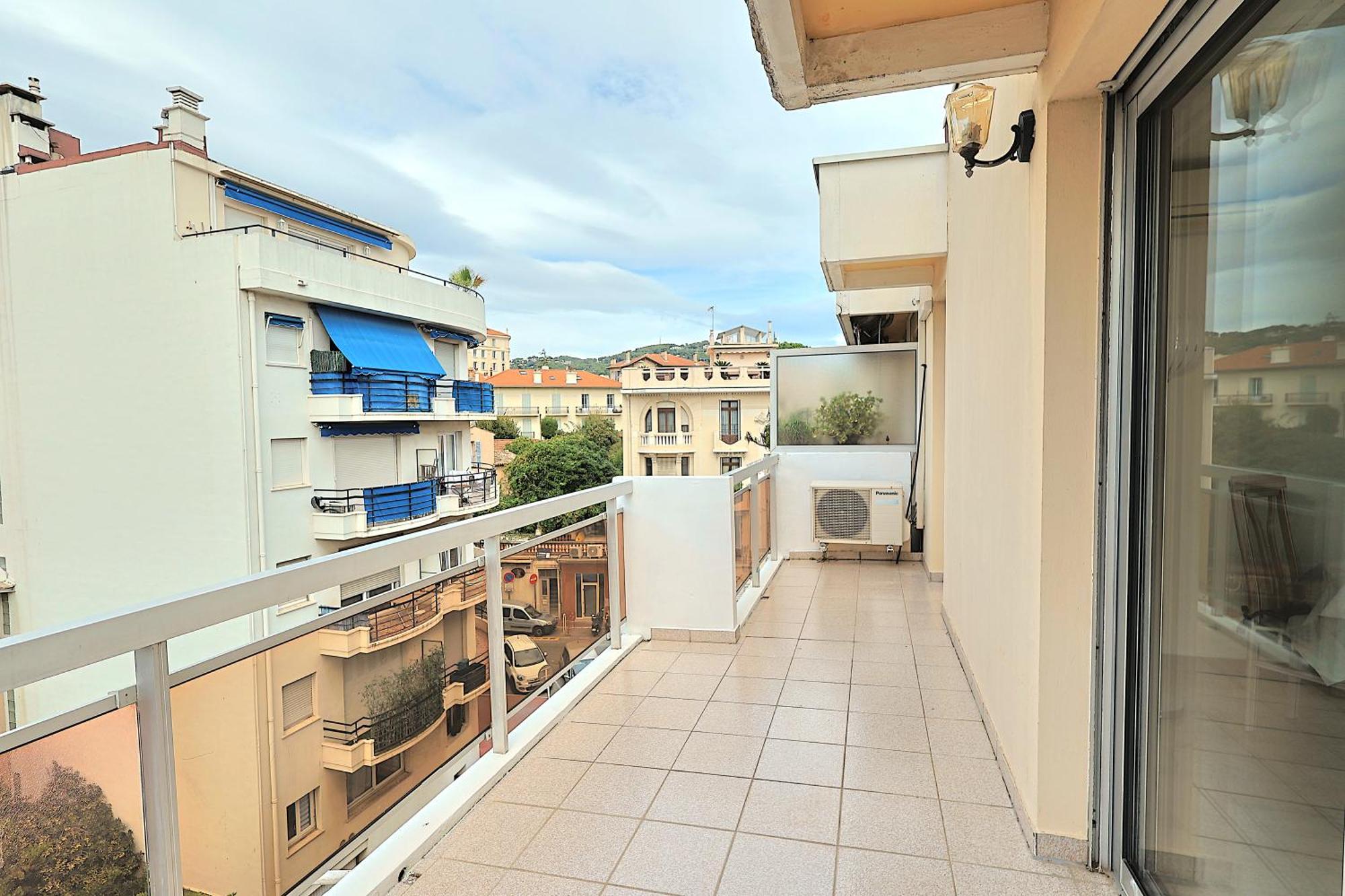 Mireille Apartment