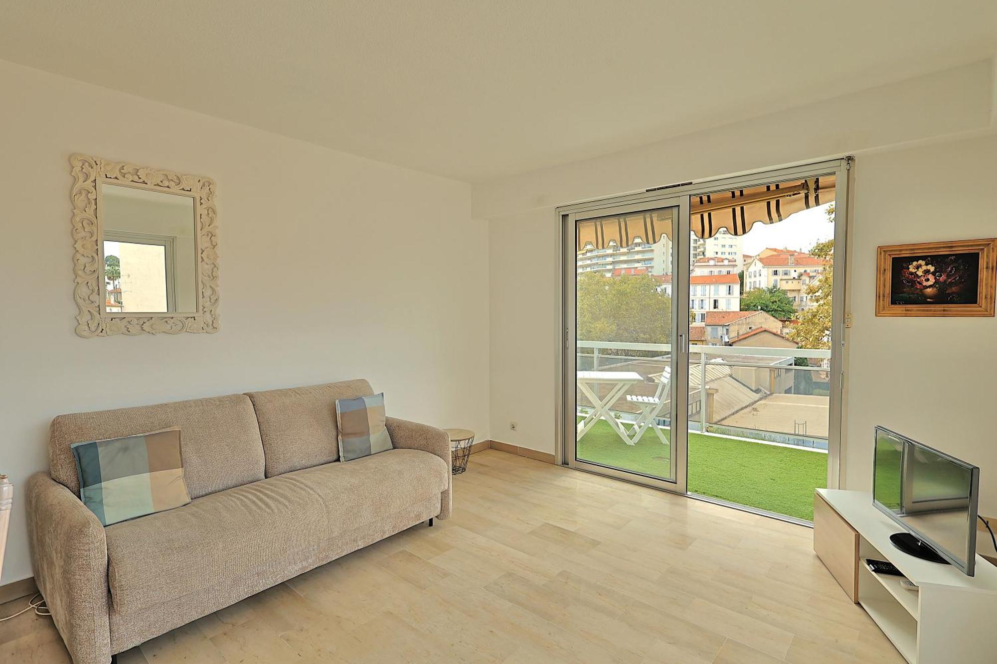 Mireille Apartment