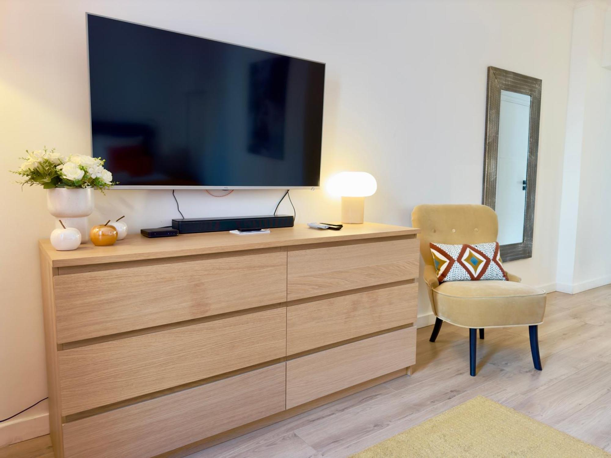 Superbe 3 Pièces 80m2 - Espace Bureau - 2mn Croisette * Cannes