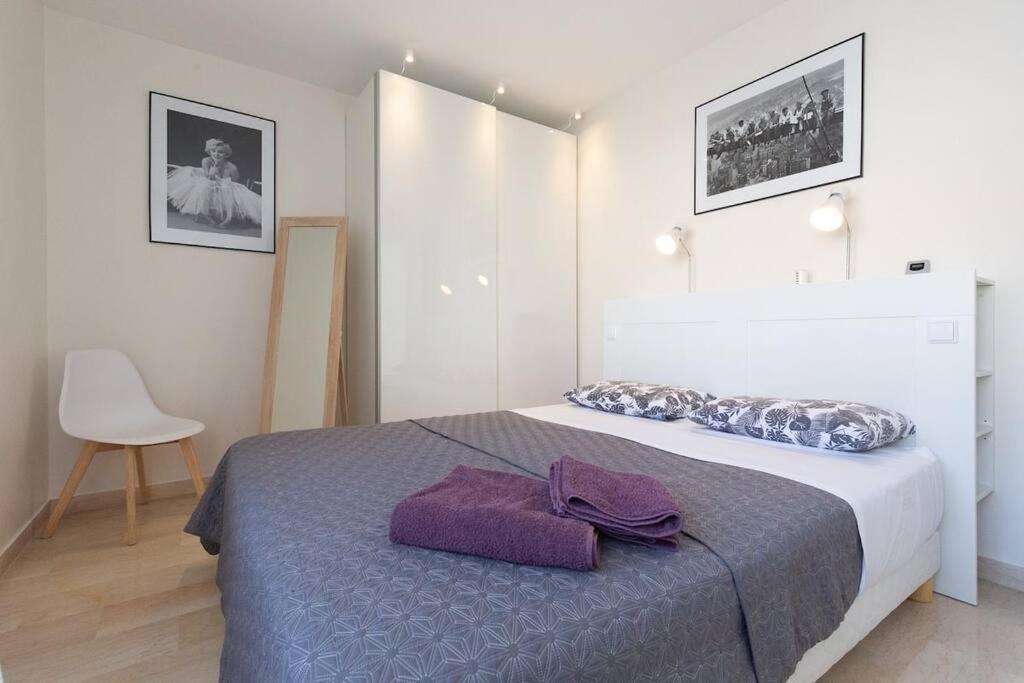 Le Corail Spacieux Avec Beau Et Ample Balcon, Au Centre, Ideal Pour Familles Et Petits Groupes Appartement