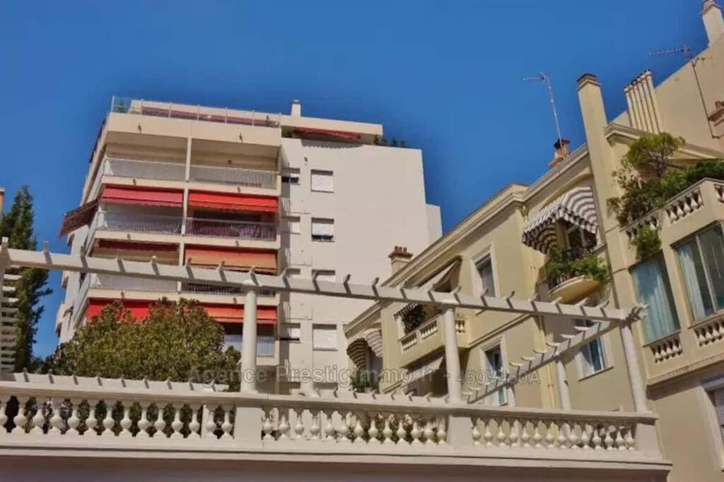 Le Corail Spacieux Avec Beau Et Ample Balcon, Au Centre, Ideal Pour Familles Et Petits Groupes Appartement *